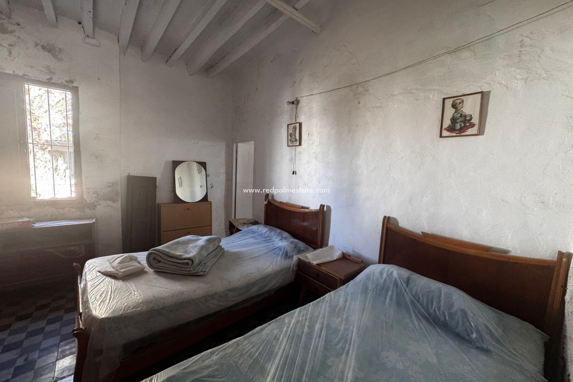 Resale - Villa -
Cartagena