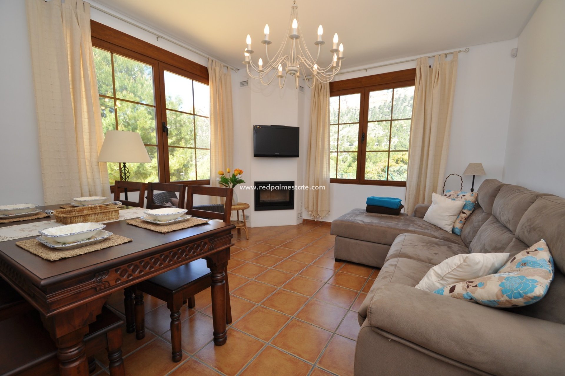 Resale - Villa -
Castalla - Inland