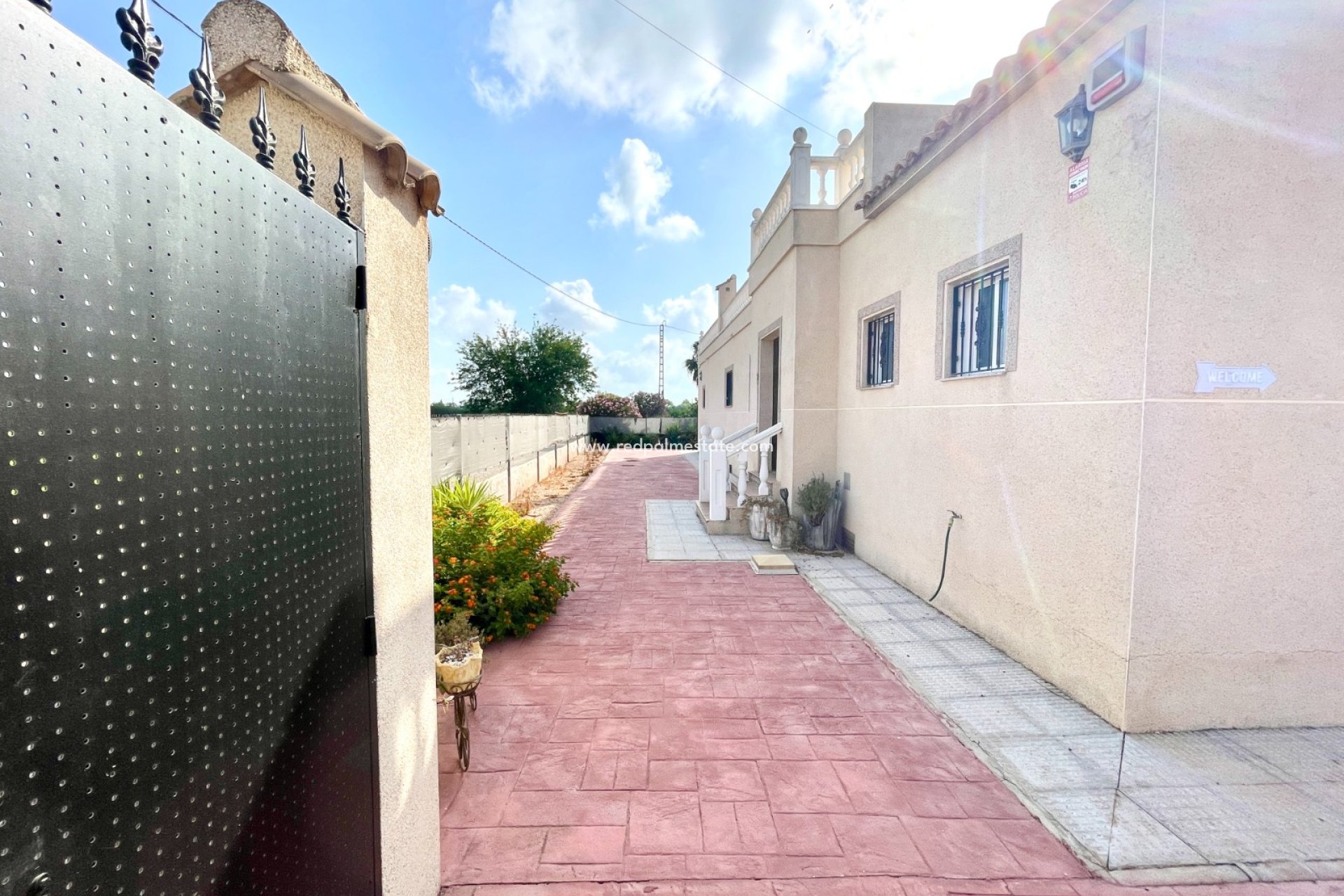 Resale - Villa -
Catral - Costa Blanca