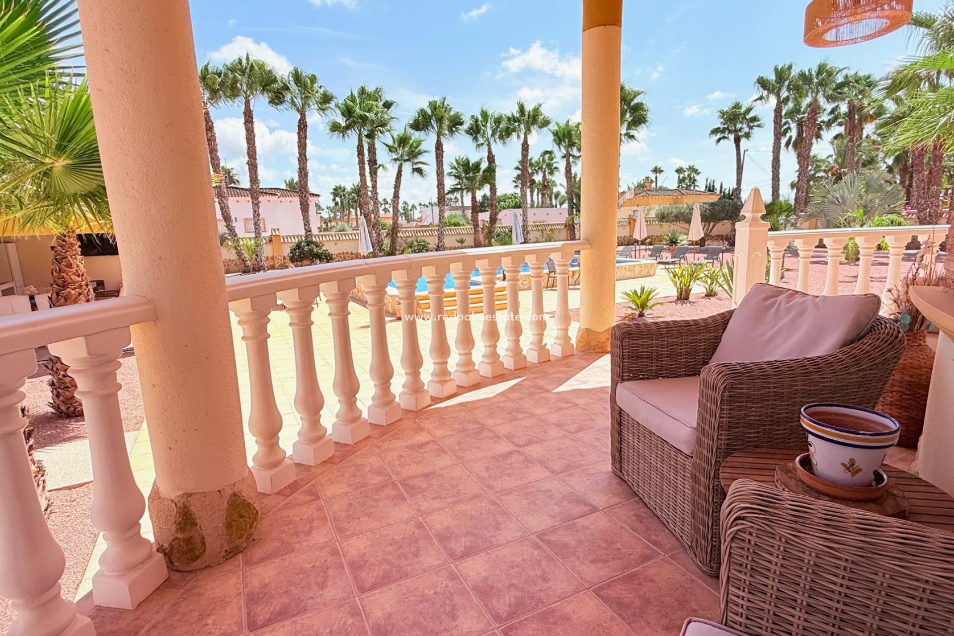 Resale - Villa -
Catral - Costa Blanca