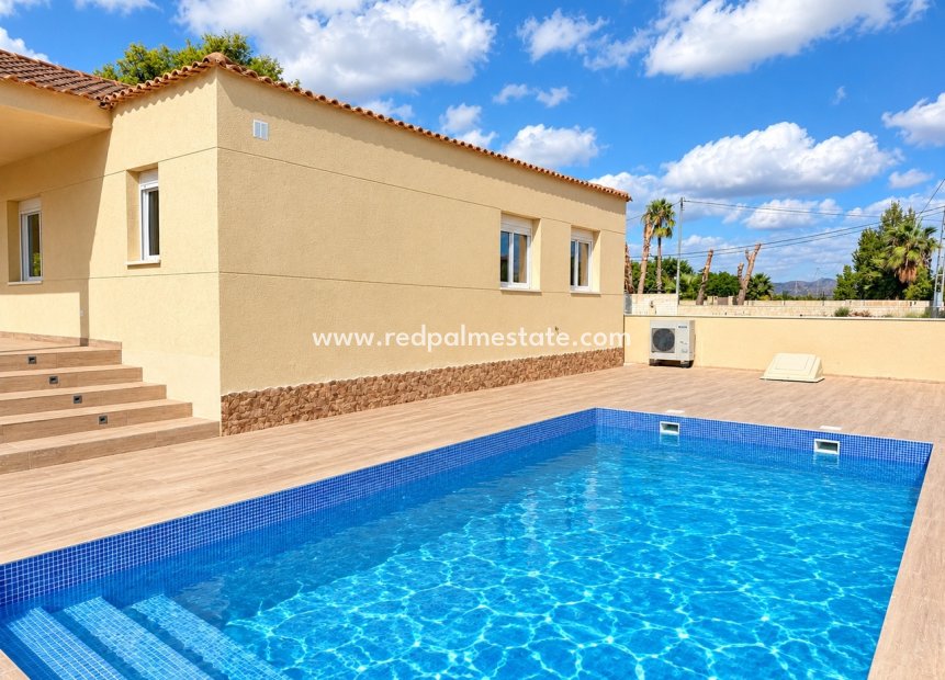 Resale - Villa -
Catral - Costa Blanca