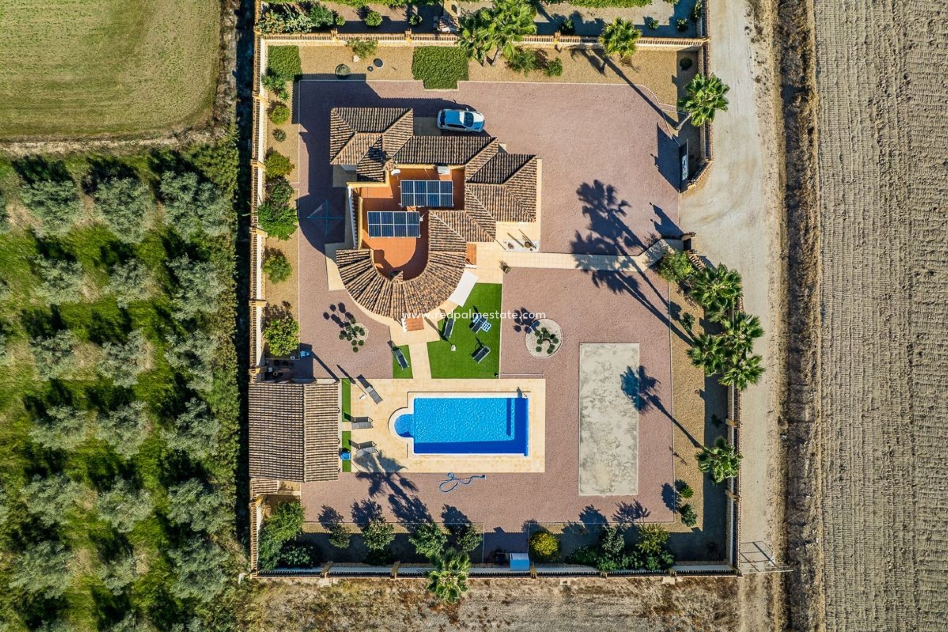Resale - Villa -
Catral - Costa Blanca