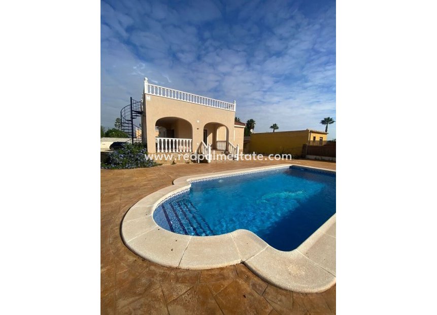 Resale - Villa -
Catral - Costa Blanca