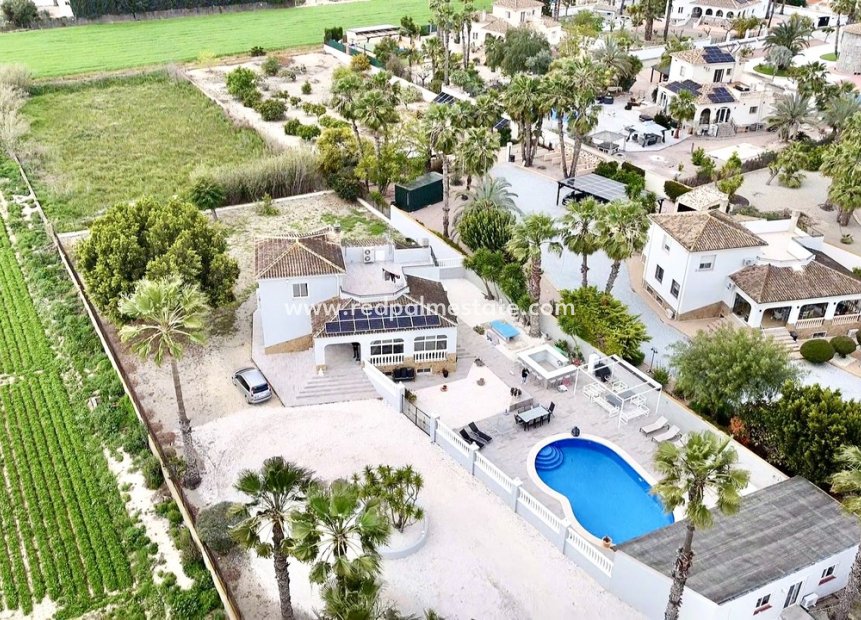 Resale - Villa -
Catral - Costa Blanca