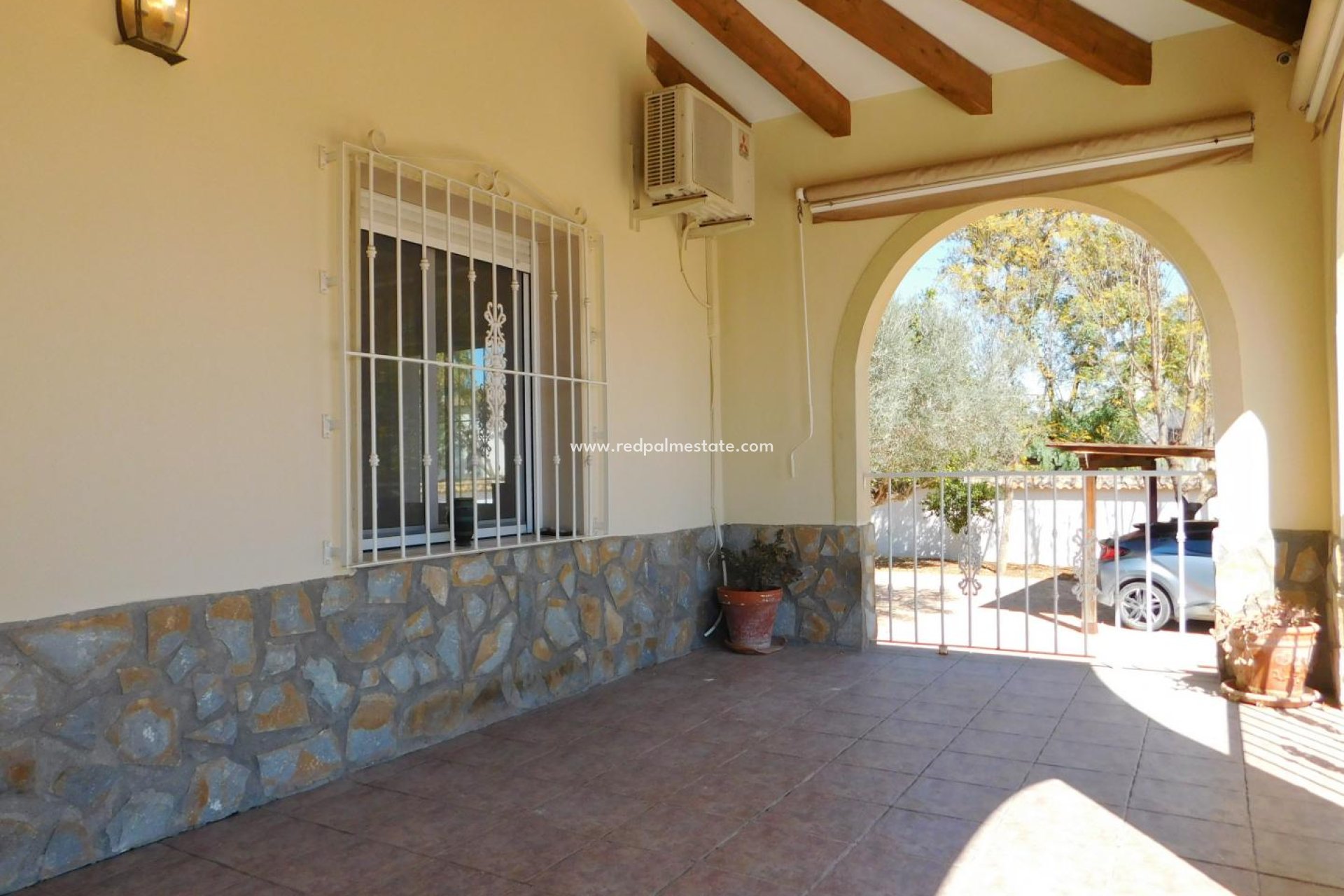 Resale - Villa -
Catral