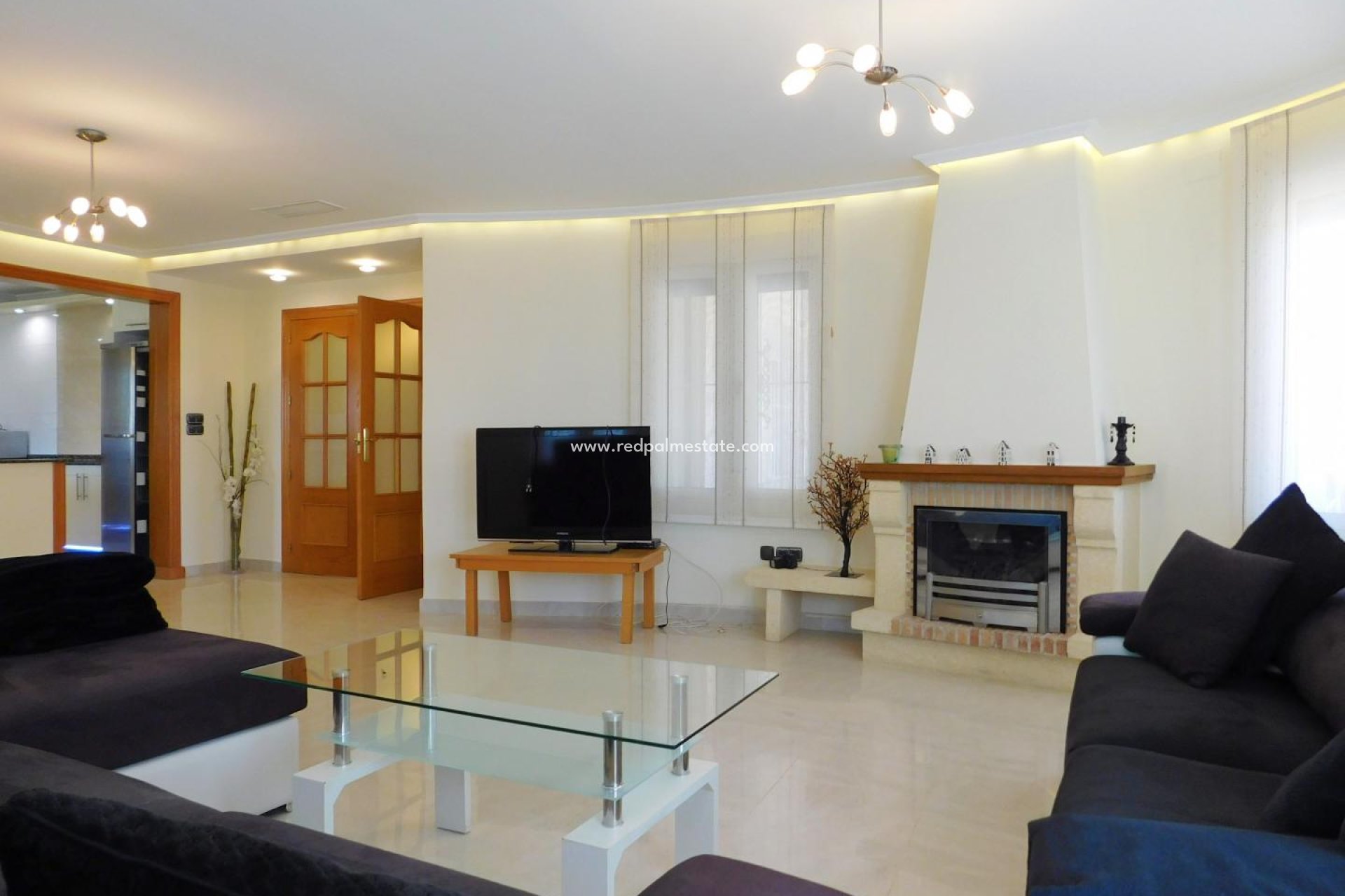 Resale - Villa -
Catral