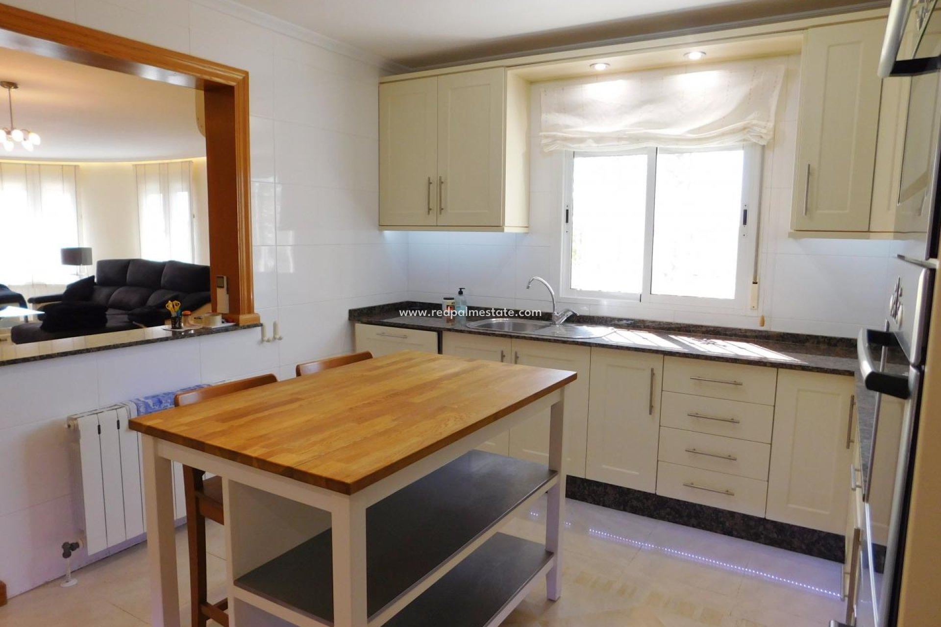 Resale - Villa -
Catral