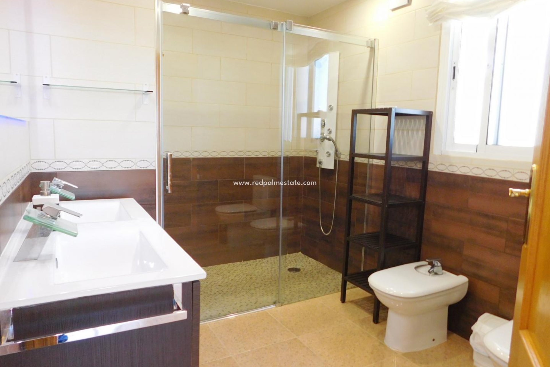 Resale - Villa -
Catral