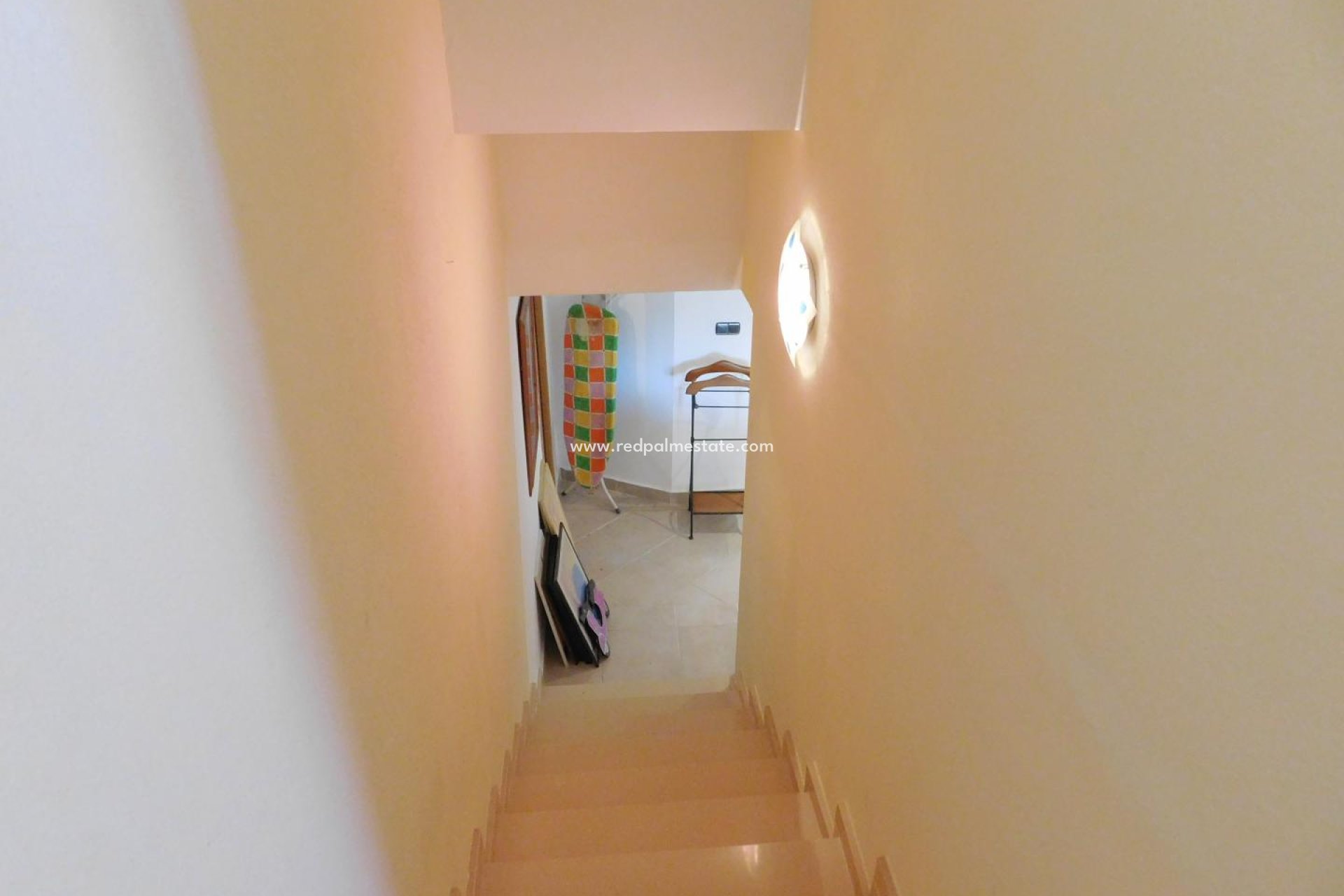 Resale - Villa -
Catral