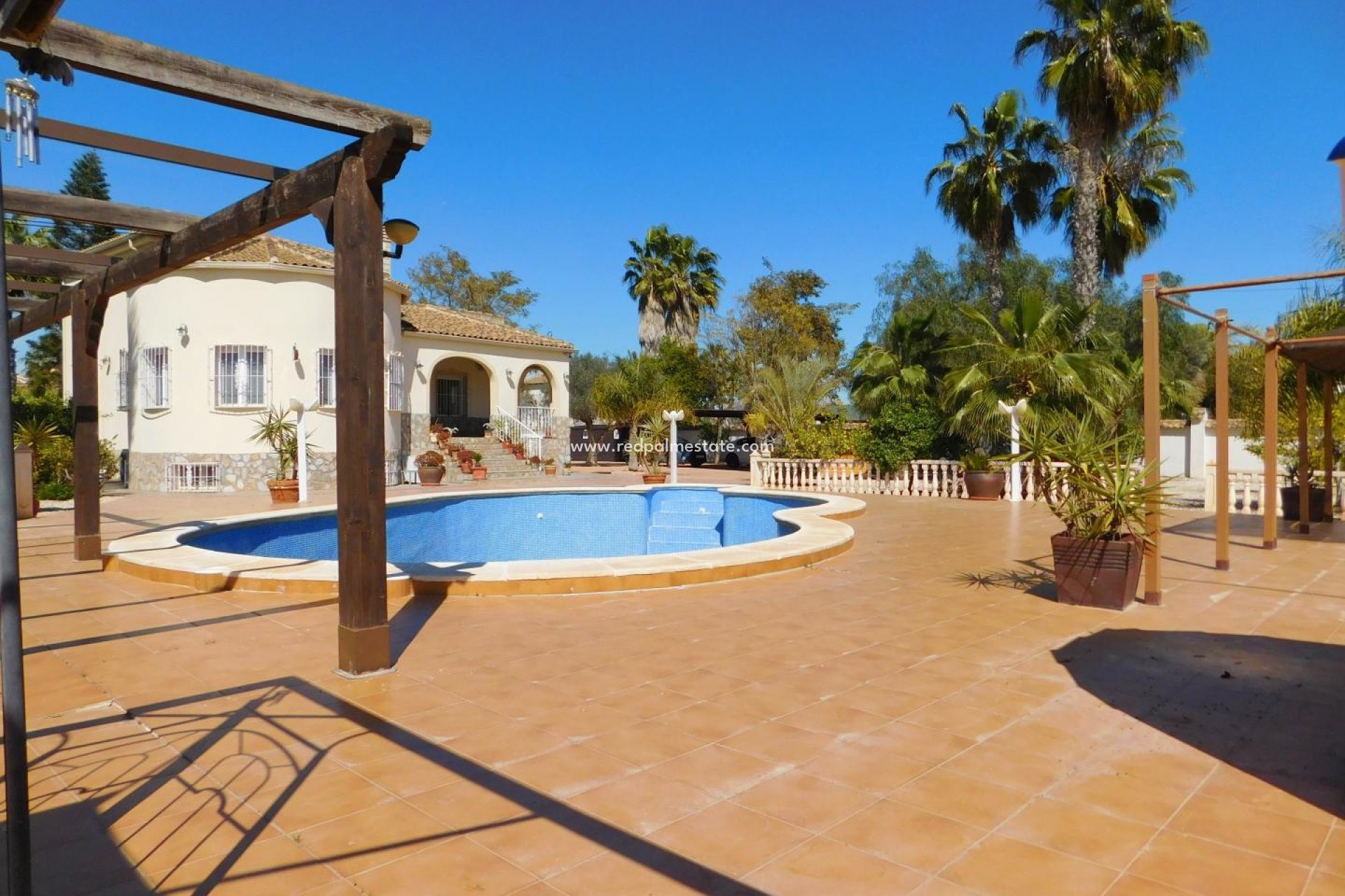 Resale - Villa -
Catral