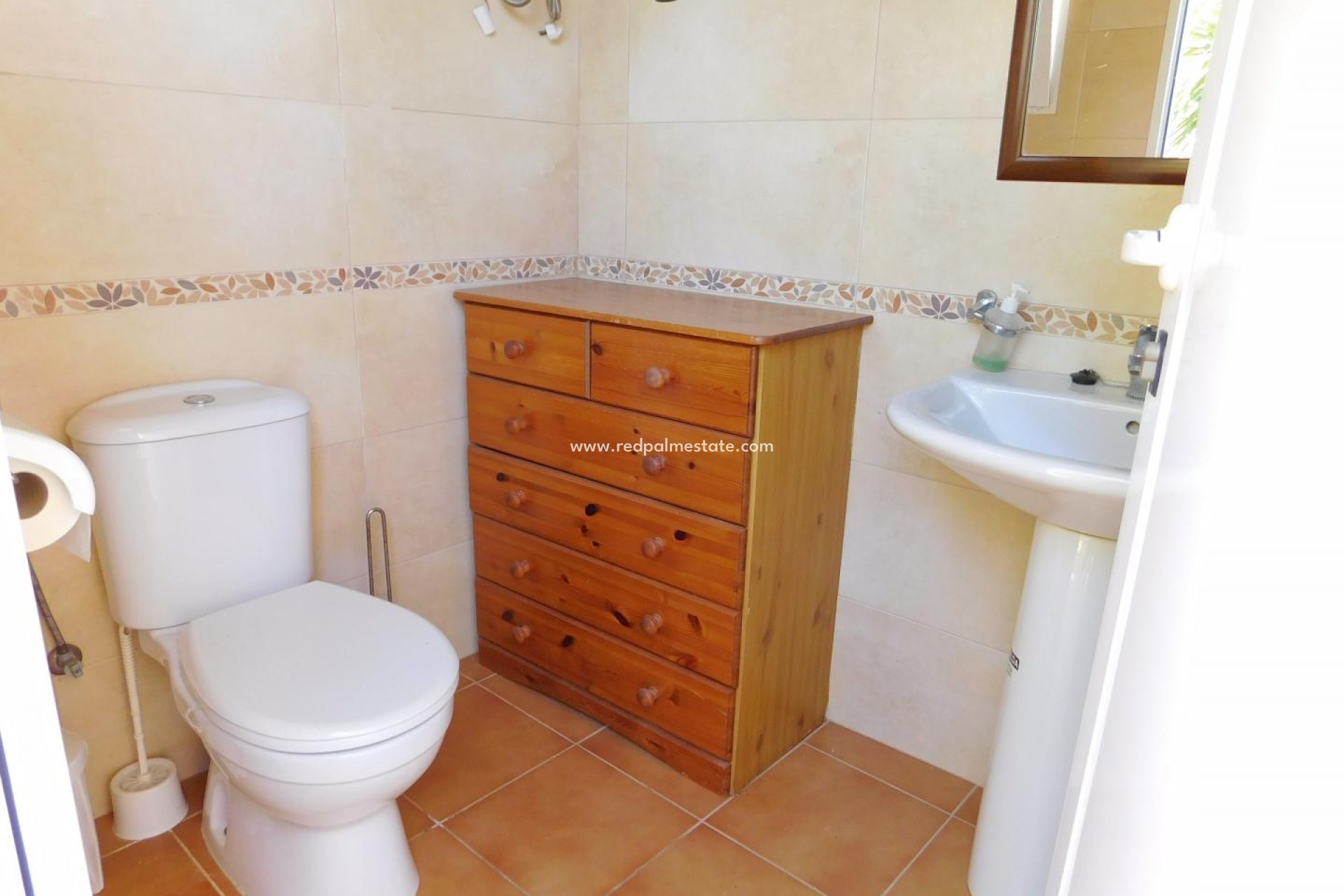 Resale - Villa -
Catral