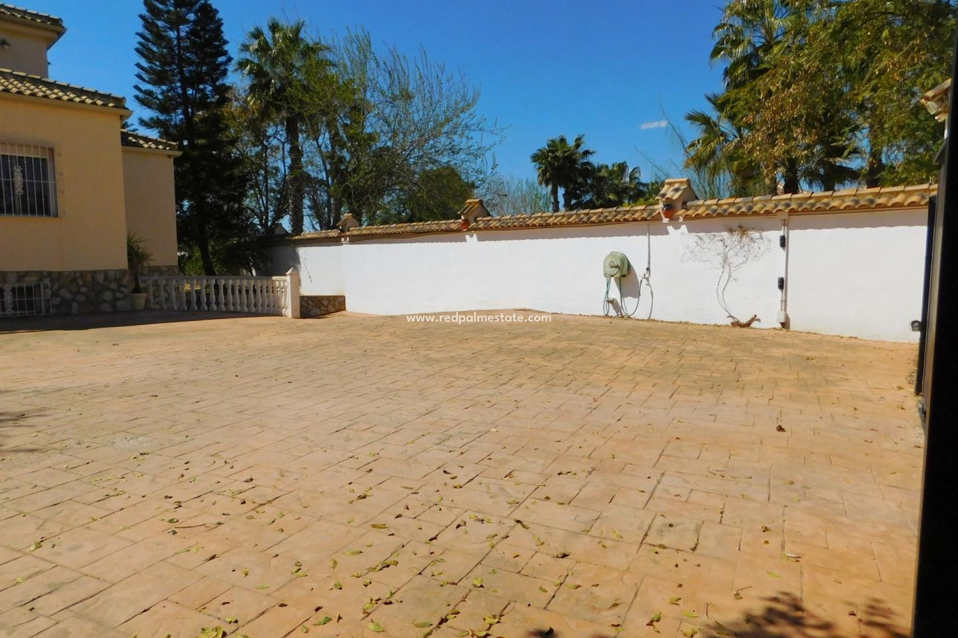 Resale - Villa -
Catral