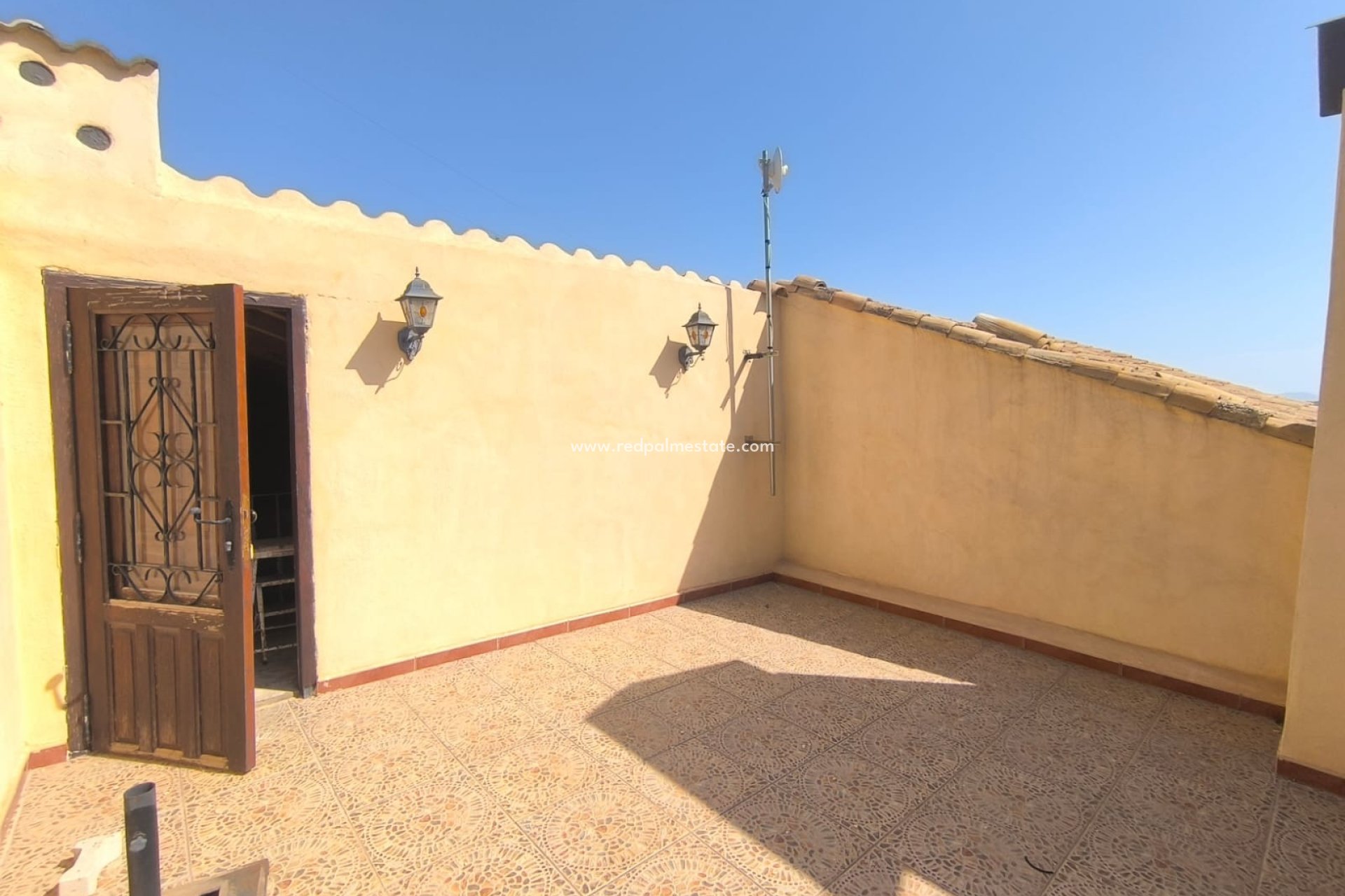 Resale - Villa -
Chinorlet - Inland