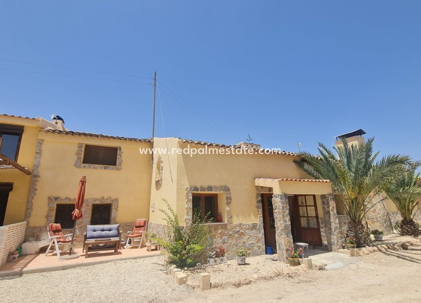 Resale - Villa -
Chinorlet - Inland