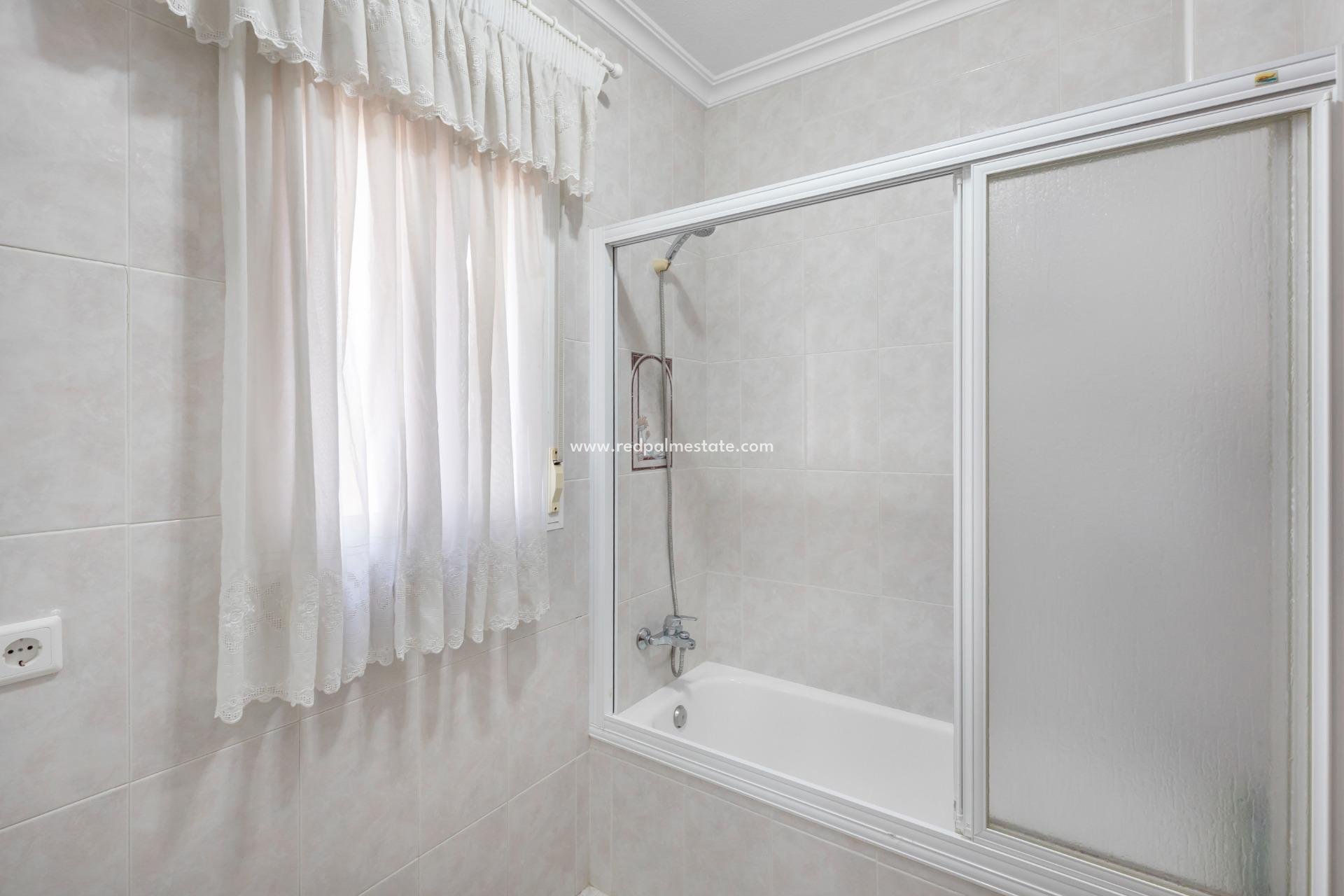 Resale - Villa -
Ciudad Quesada/Rojales - Pueblo bravo