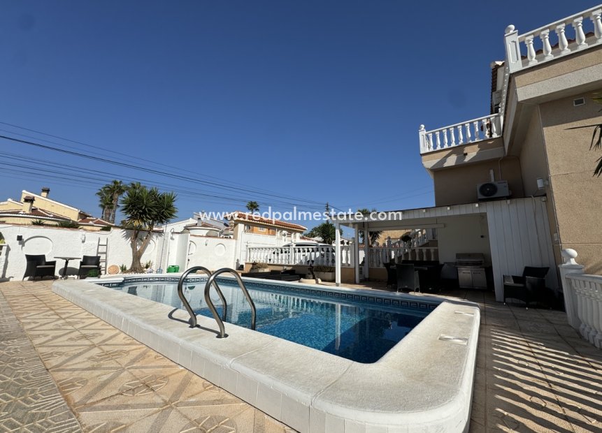 Resale - Villa -
Ciudad Quesada