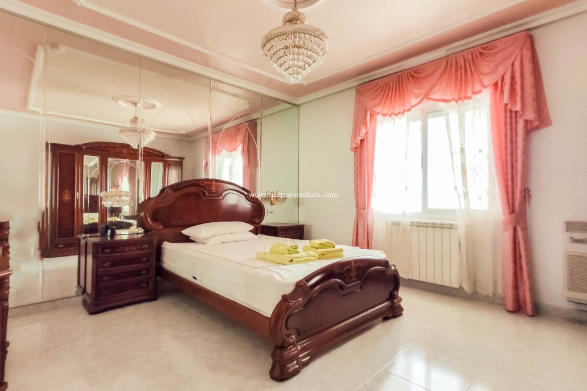 Resale - Villa -
Ciudad Quesada