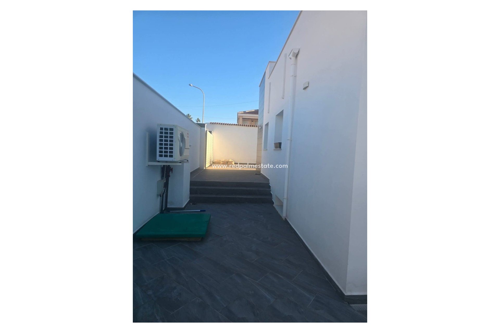 Resale - Villa -
Ciudad Quesada