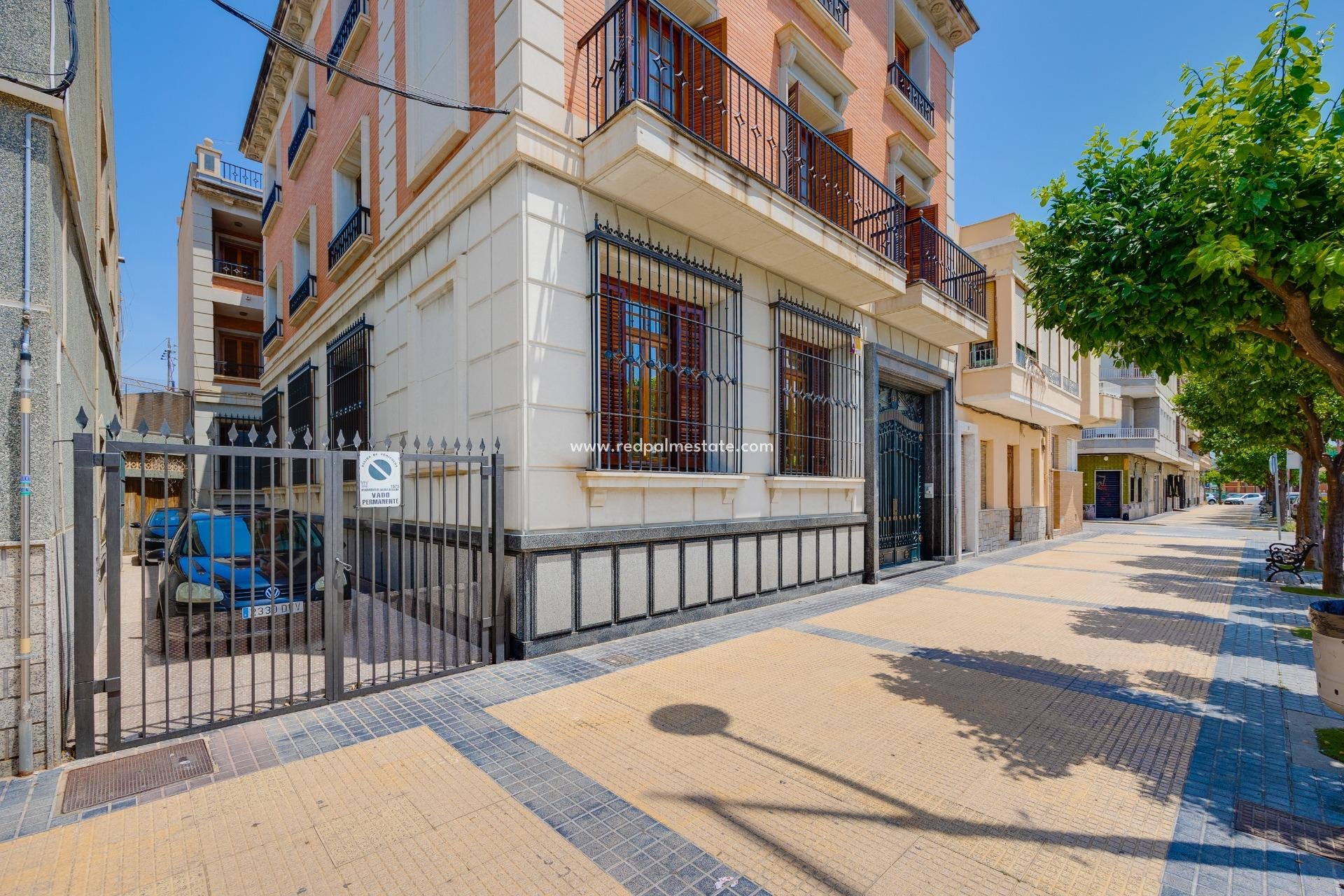 Resale - Villa -
Cox - Callosa de Segura