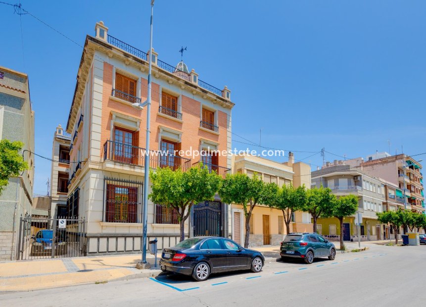 Resale - Villa -
Cox - Comunidad Valenciana