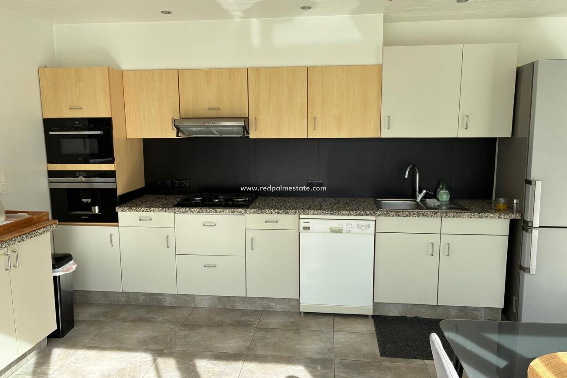 Resale - Villa -
Crevillente - Costa Blanca