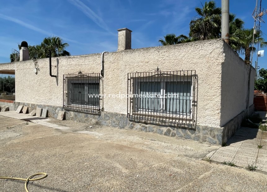 Resale - Villa -
Crevillente - Inland