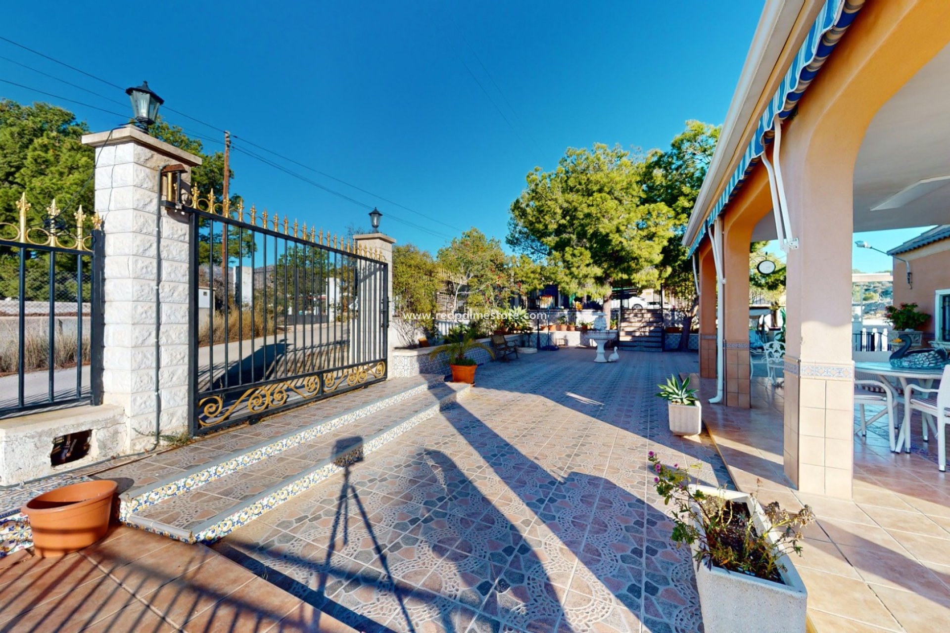 Resale - Villa -
Crevillente - Inland