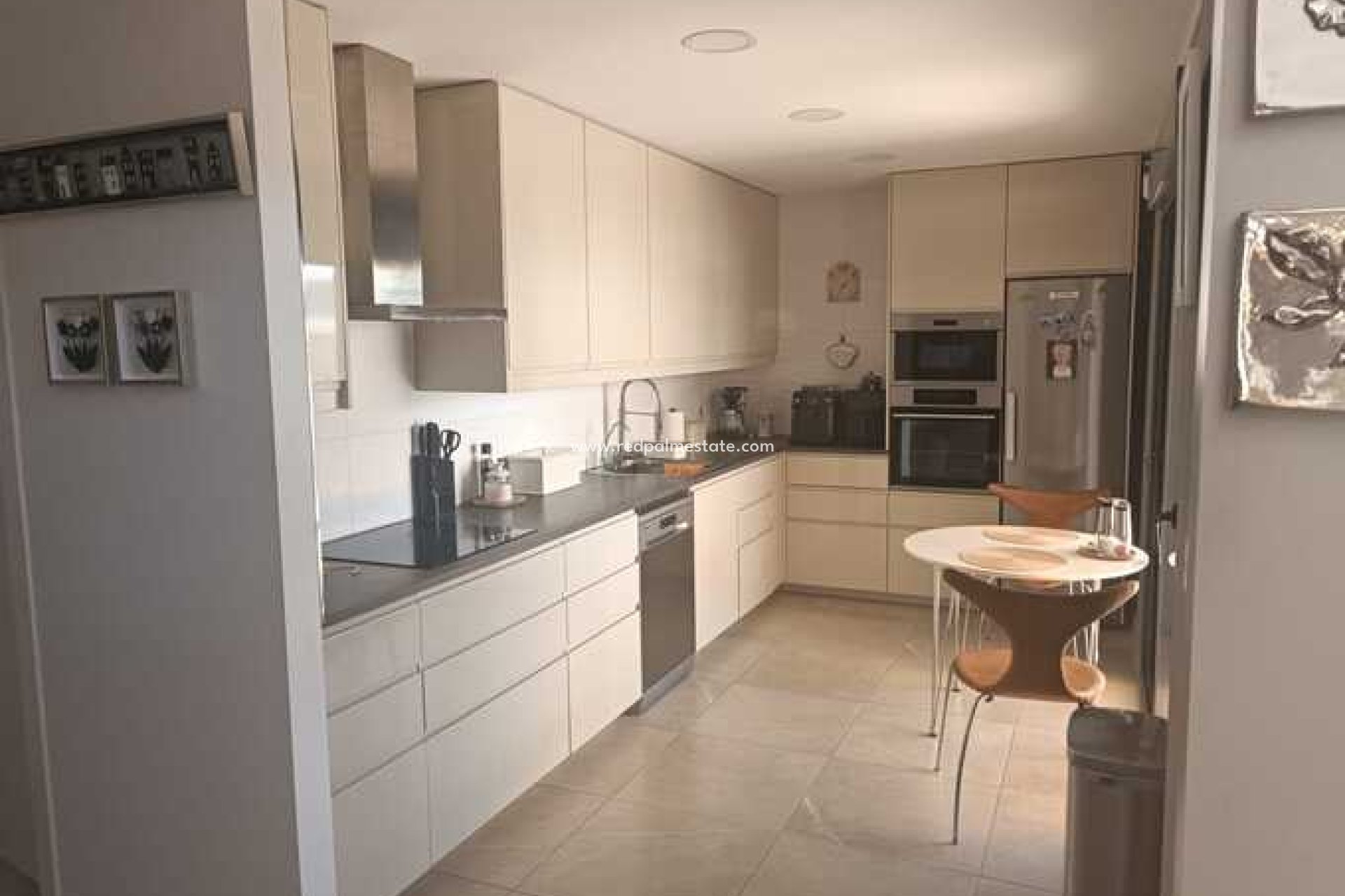 Resale - Villa -
Daya Nueva - Costa Blanca