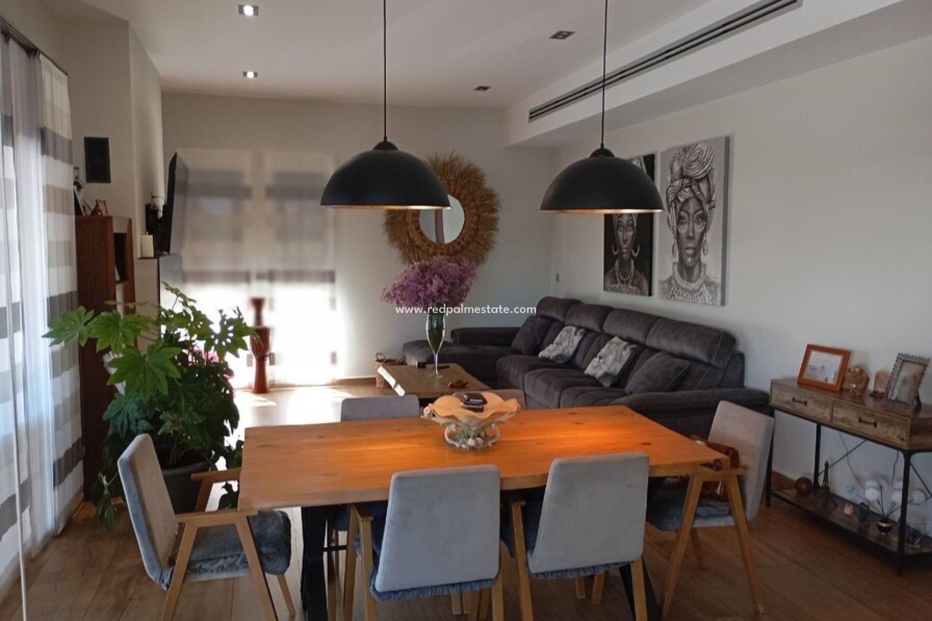 Resale - Villa -
Daya Nueva - Costa Blanca