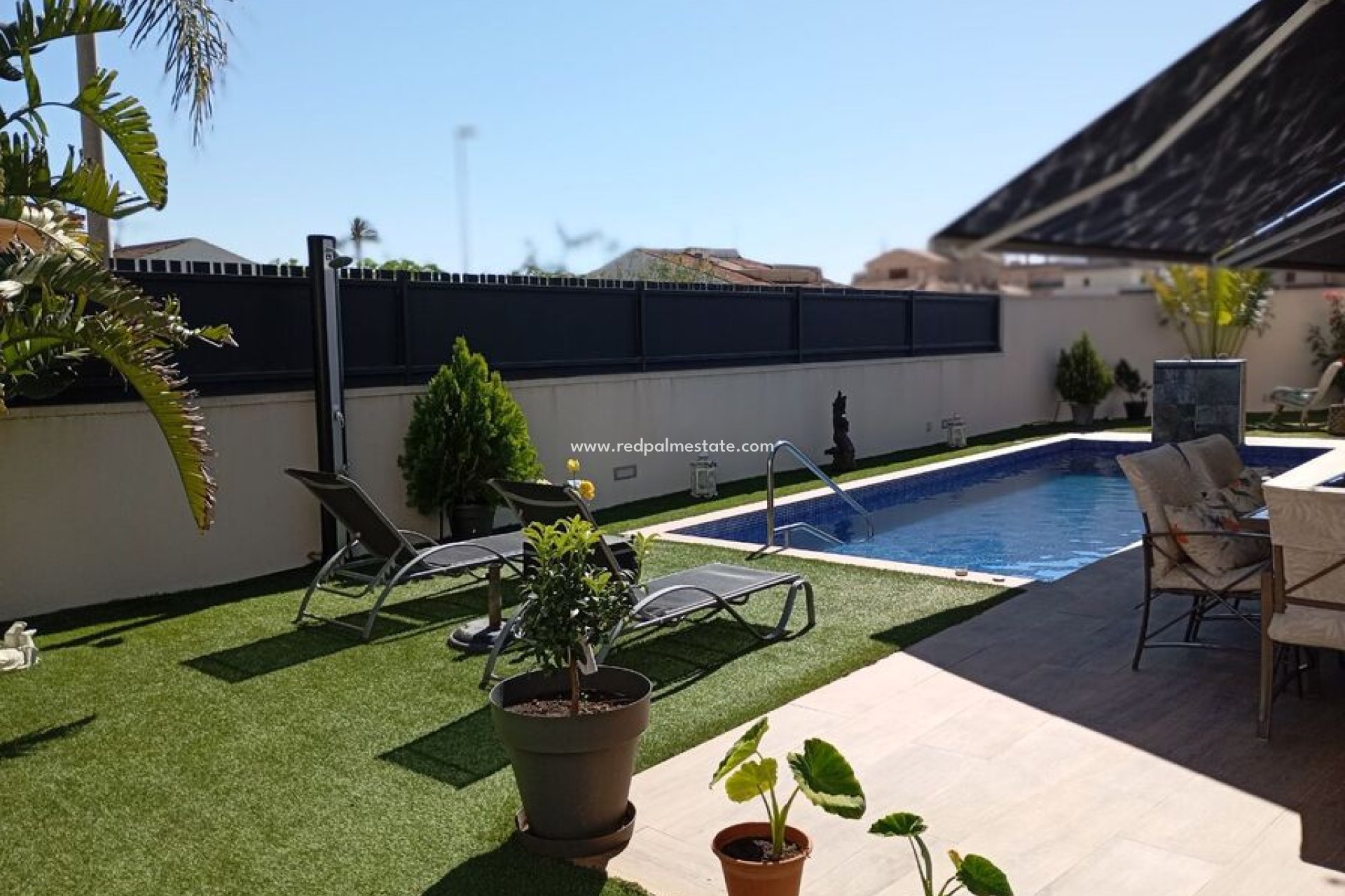 Resale - Villa -
Daya Nueva - Costa Blanca