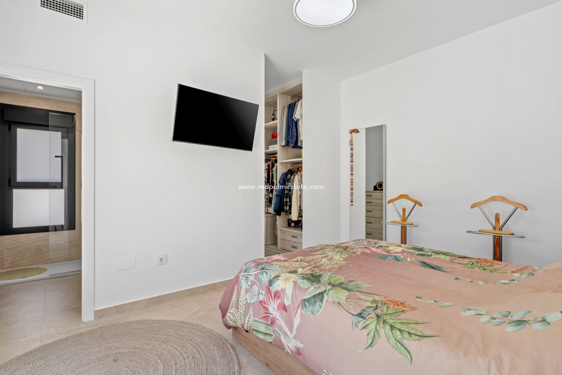 Resale - Villa -
Daya Nueva - Costa Blanca