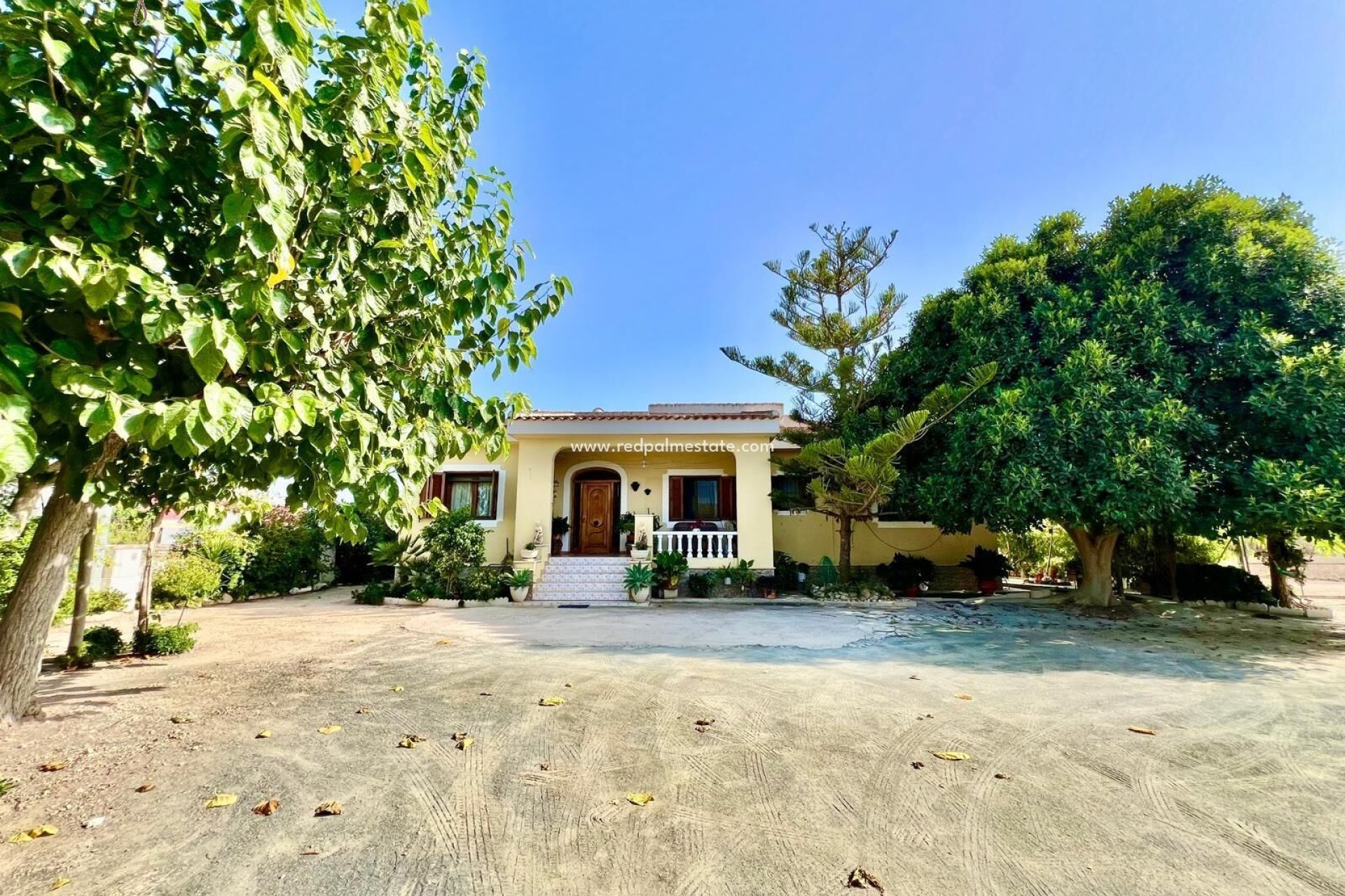 Resale - Villa -
Daya Vieja - Costa Blanca Sur