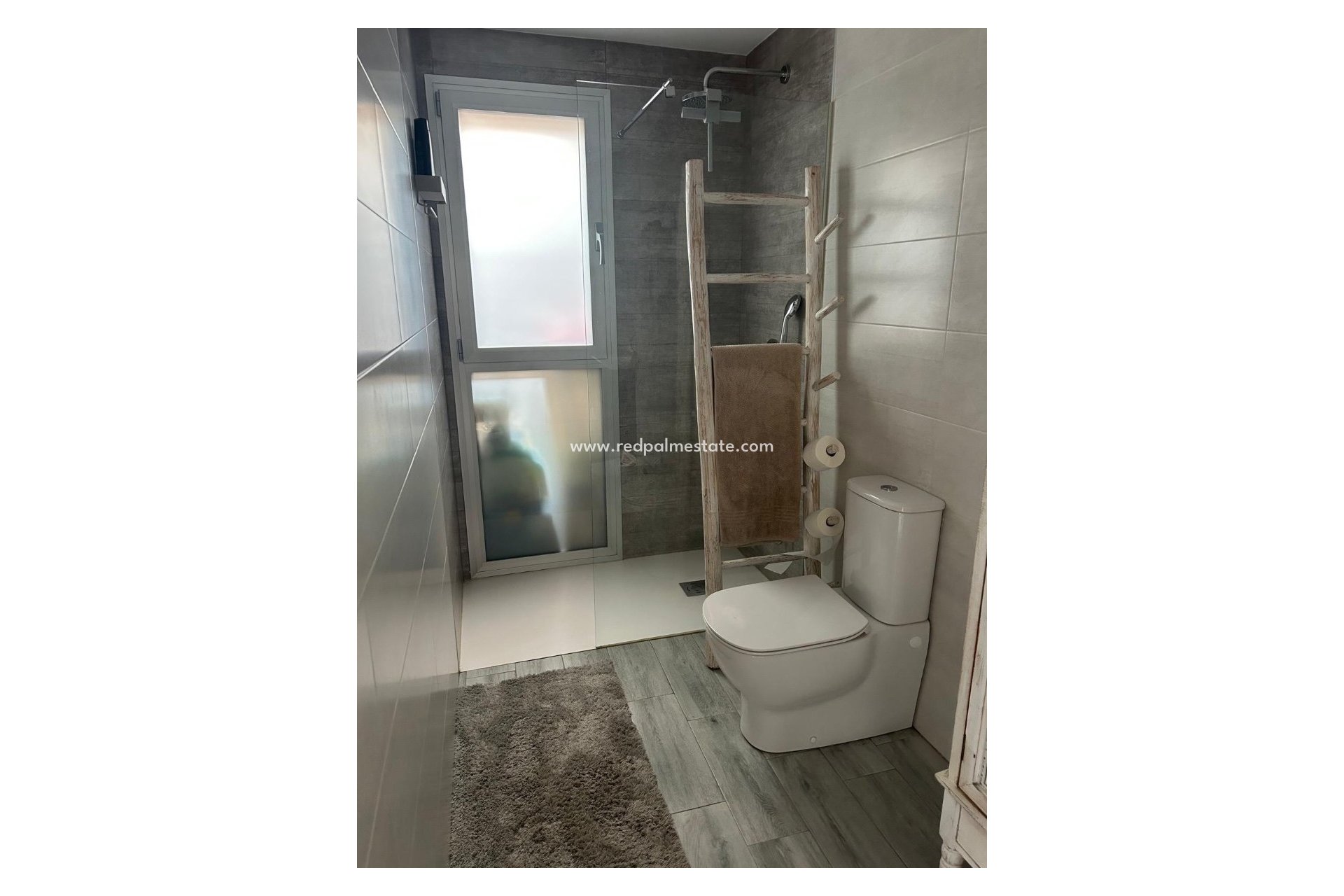 Resale - Villa -
Daya Vieja - Costa Blanca