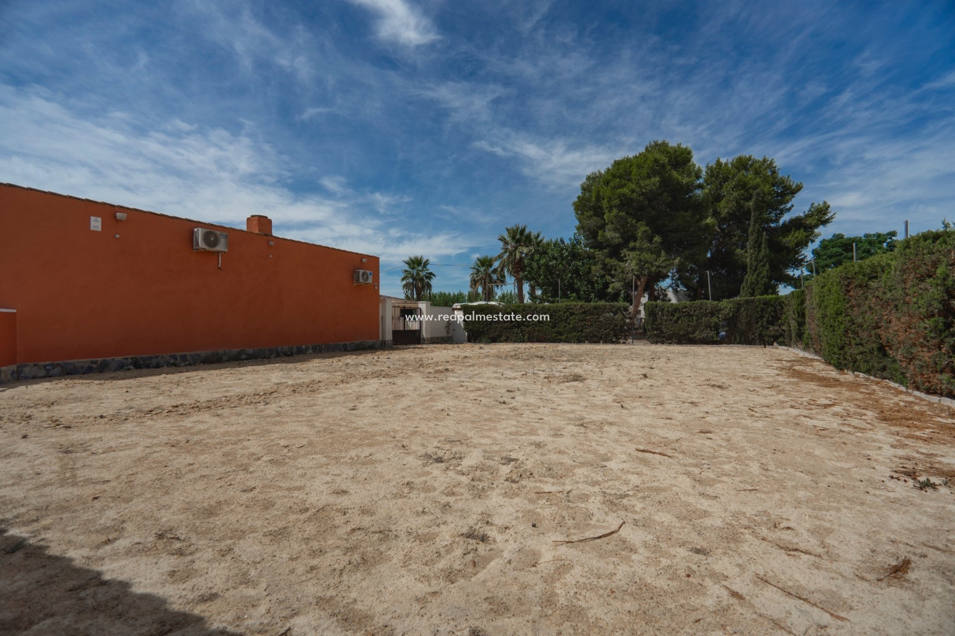 Resale - Villa -
Daya Vieja - Heredades