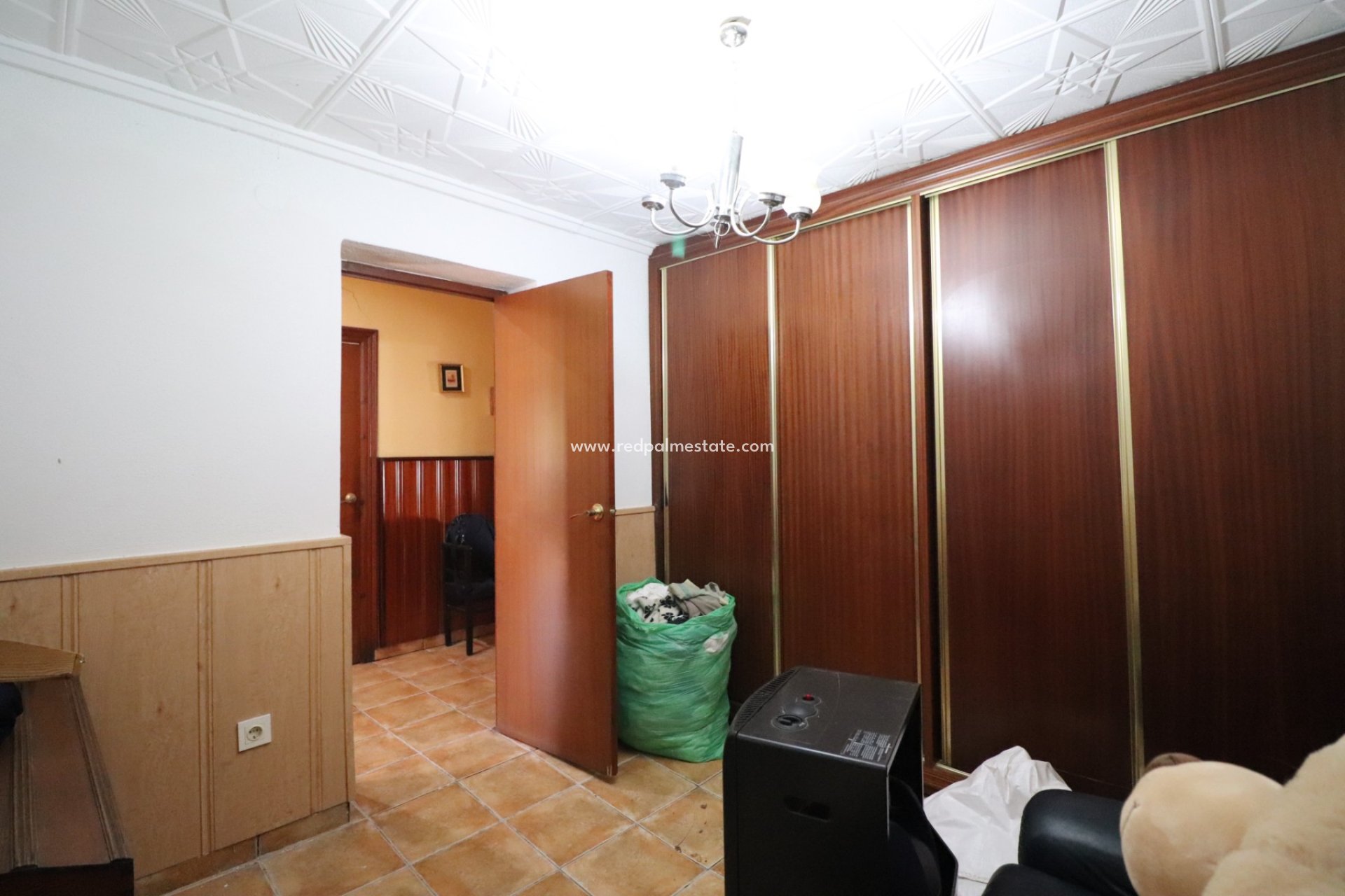 Resale - Villa -
Daya Vieja - Heredades