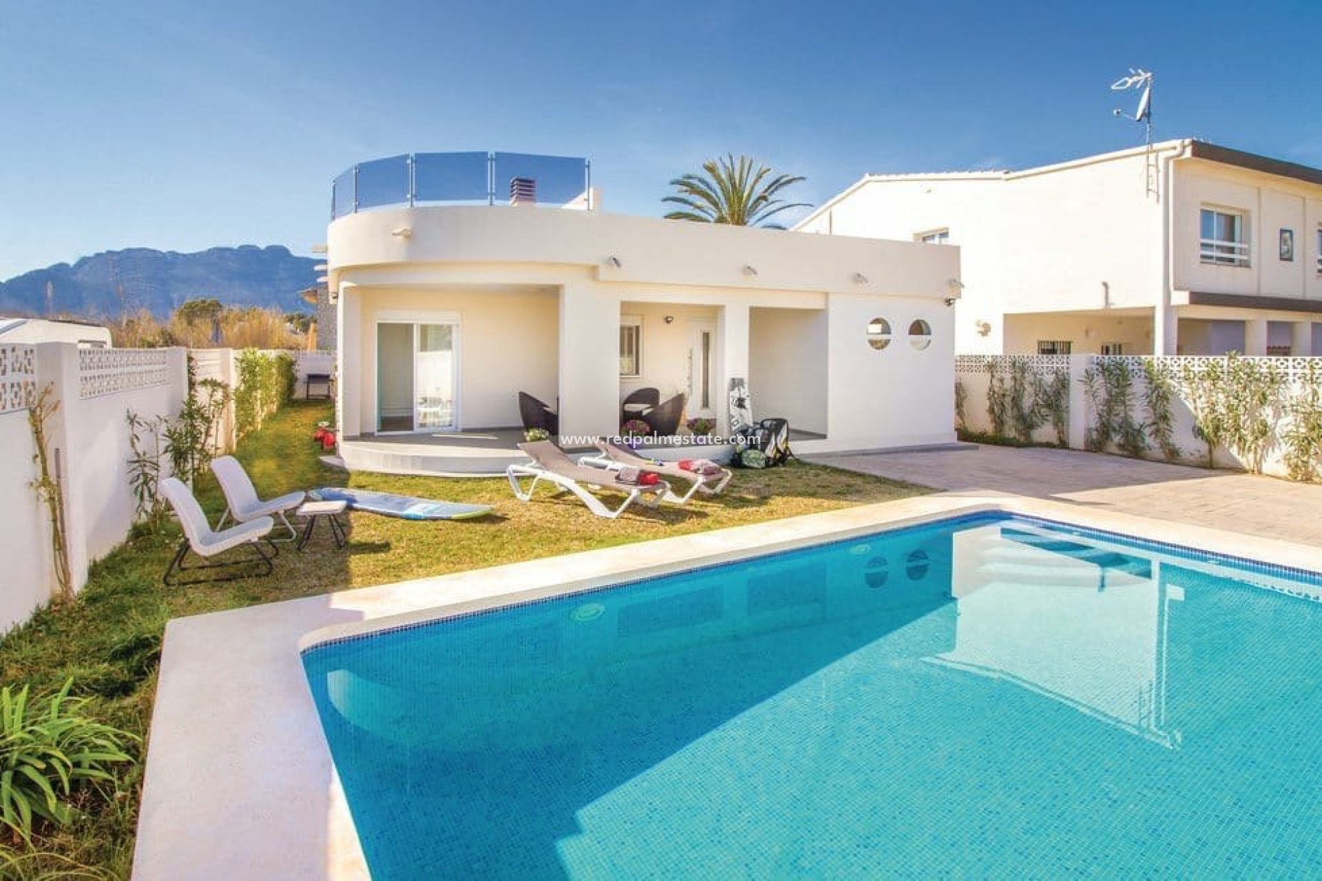 Resale - Villa -
Denia - Les deveses