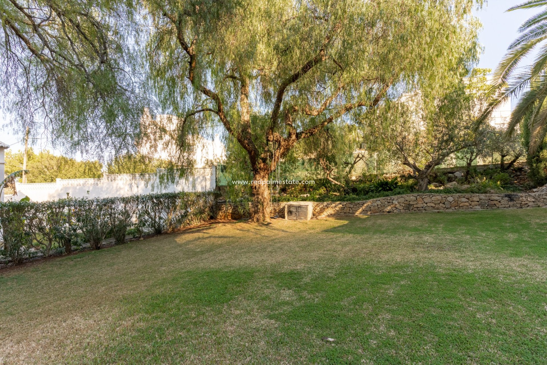 Resale - Villa -
Denia