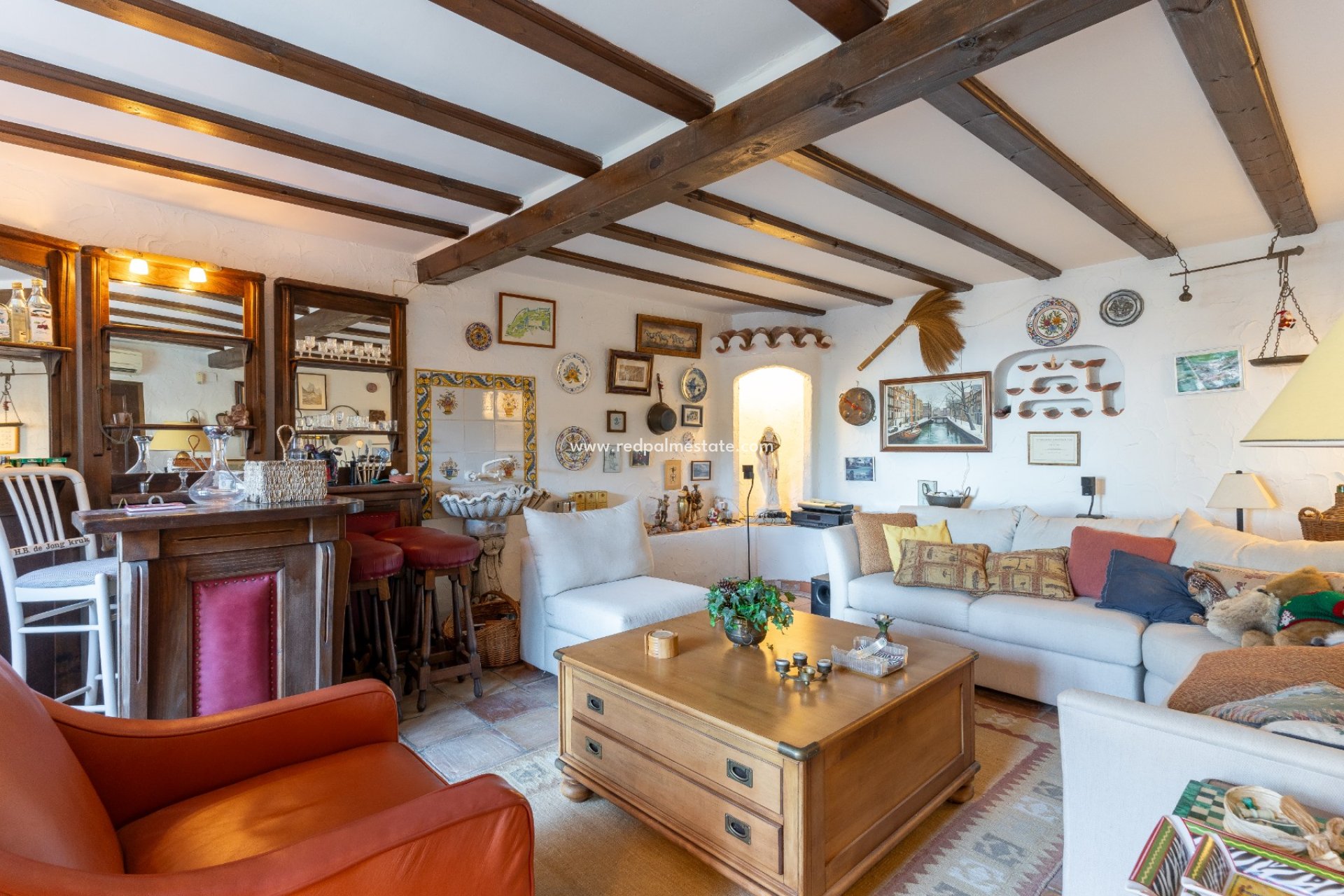 Resale - Villa -
Denia