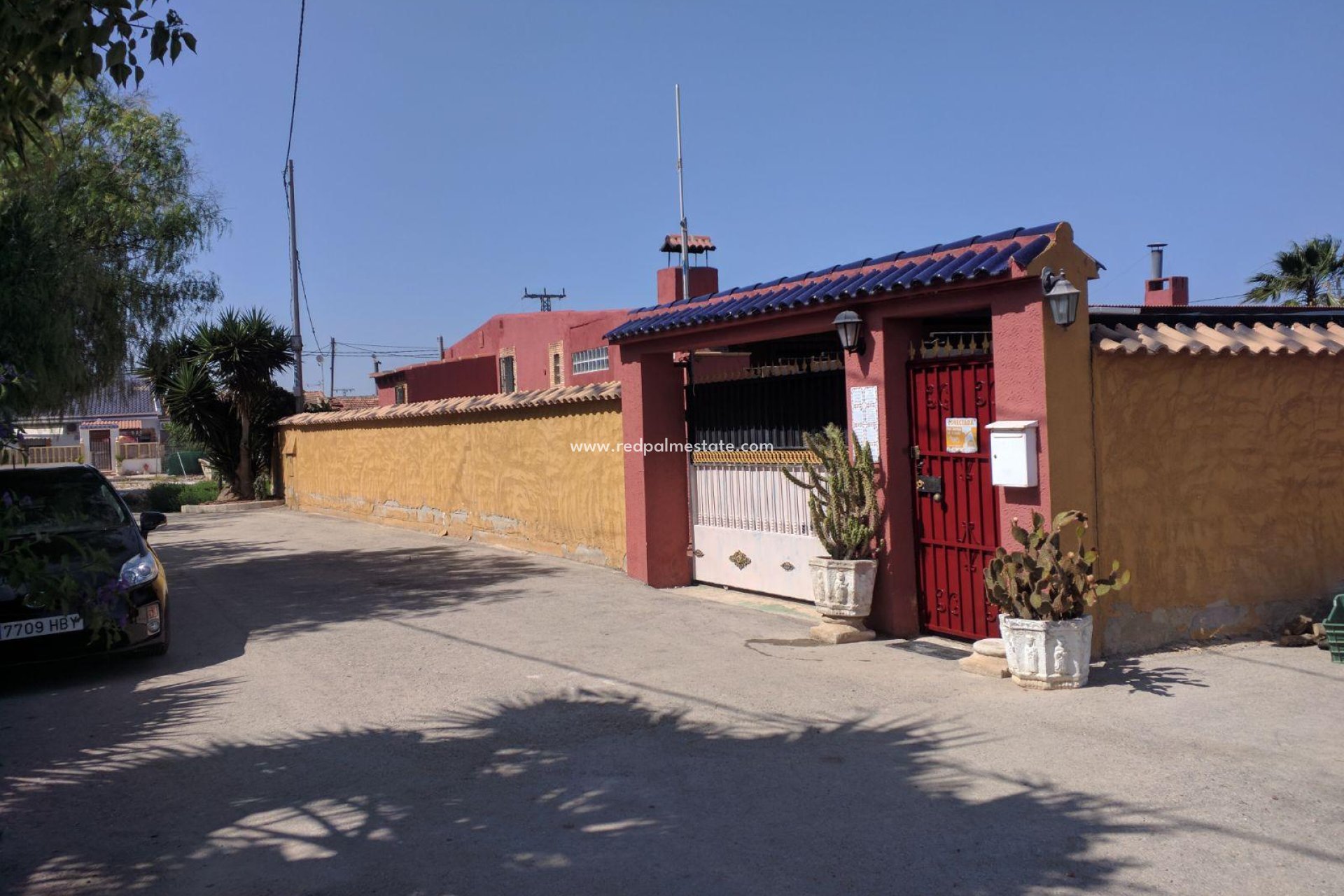 Resale - Villa -
Dolores - Camino De La Cebada