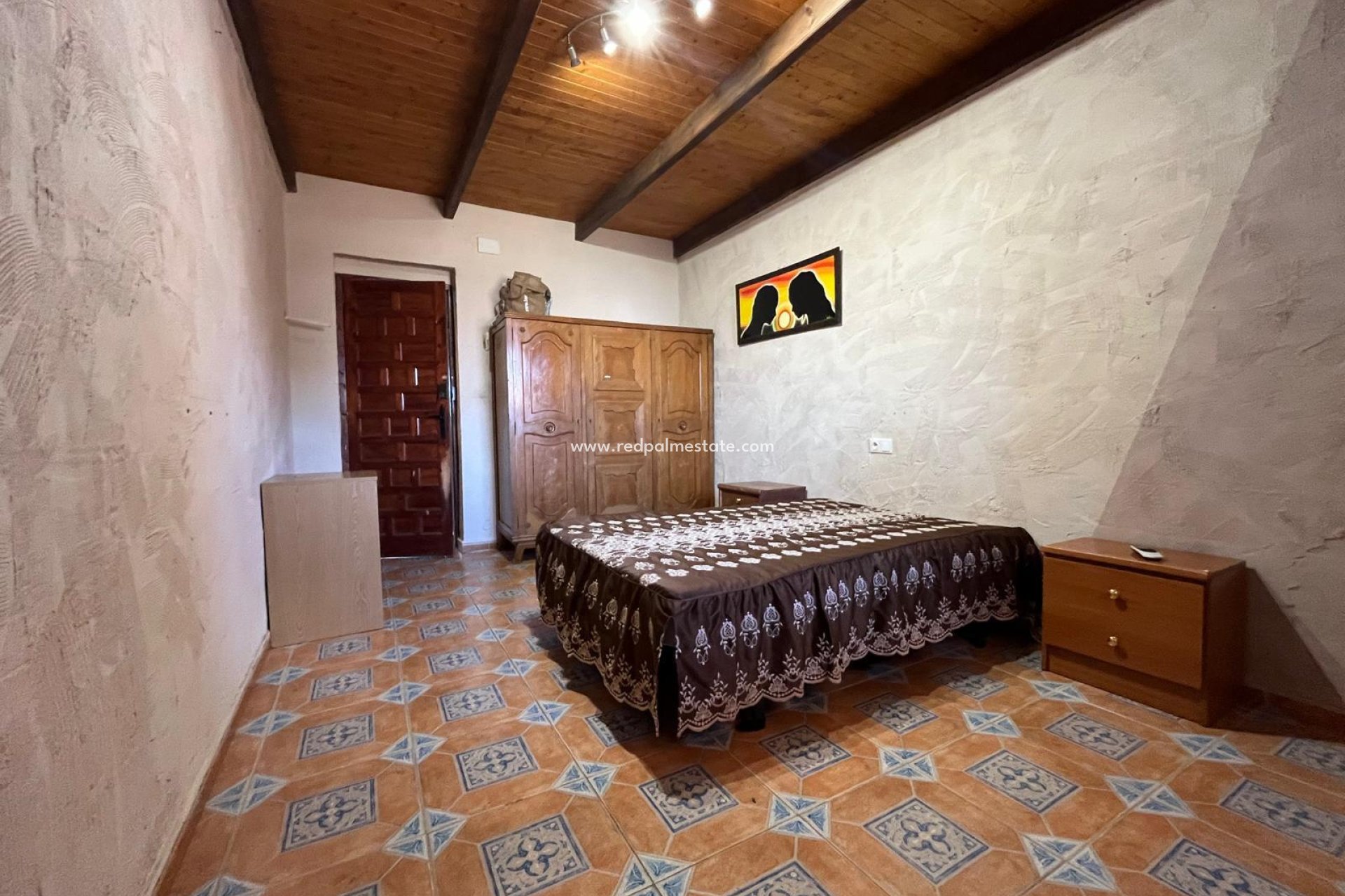 Resale - Villa -
Dolores - Camino De La Cebada