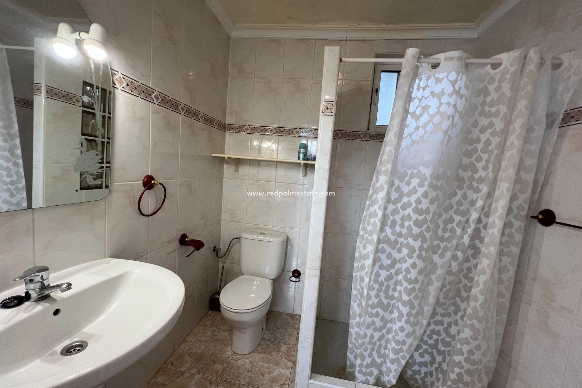 Resale - Villa -
Dolores - Cmno. Escorredor