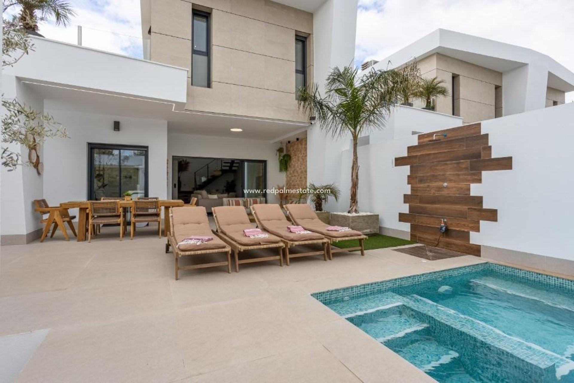 Resale - Villa -
Dolores - Costa Blanca