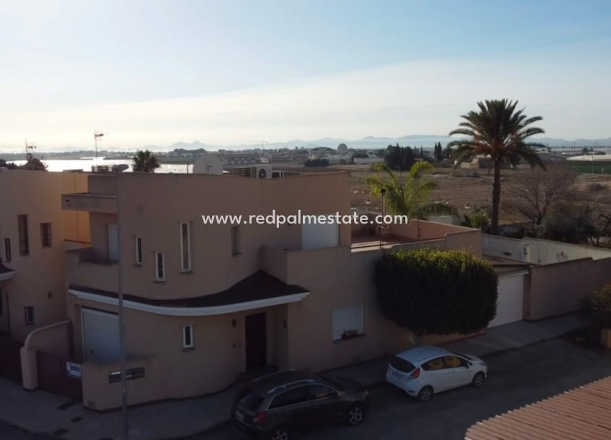 Resale - Villa -
Dolores