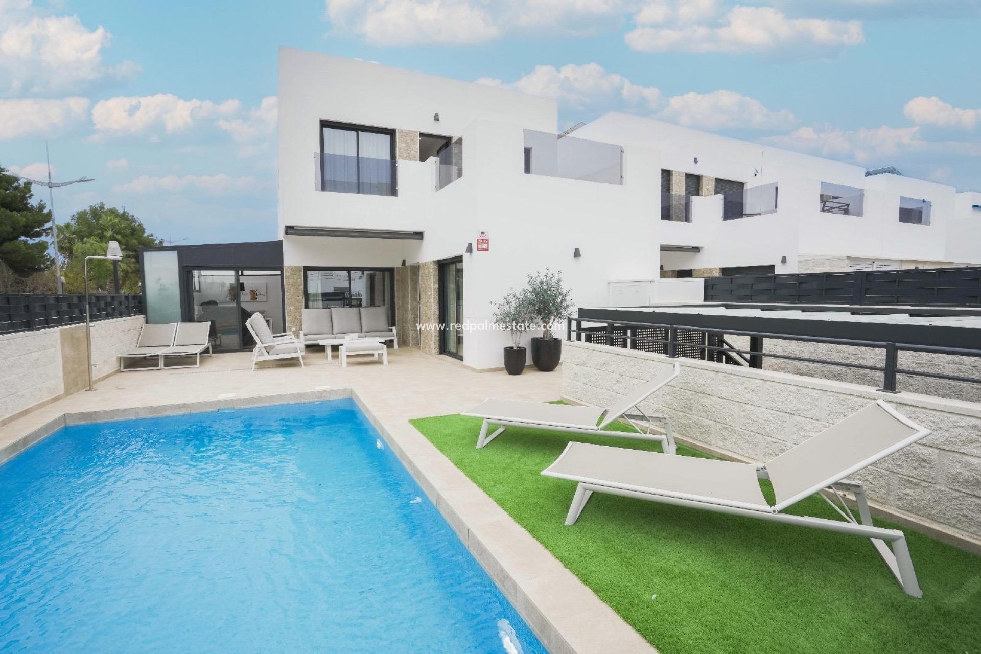 Resale - Villa -
Dolores