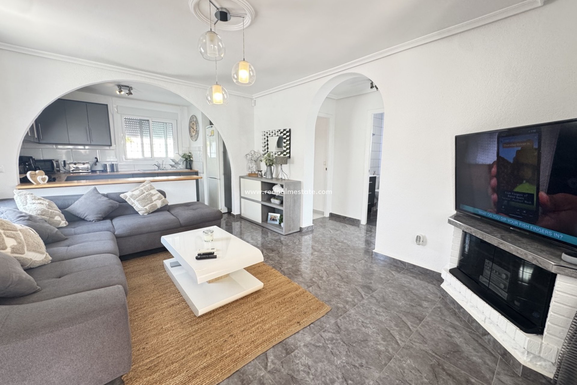 Resale - Villa -
Eagles Nest