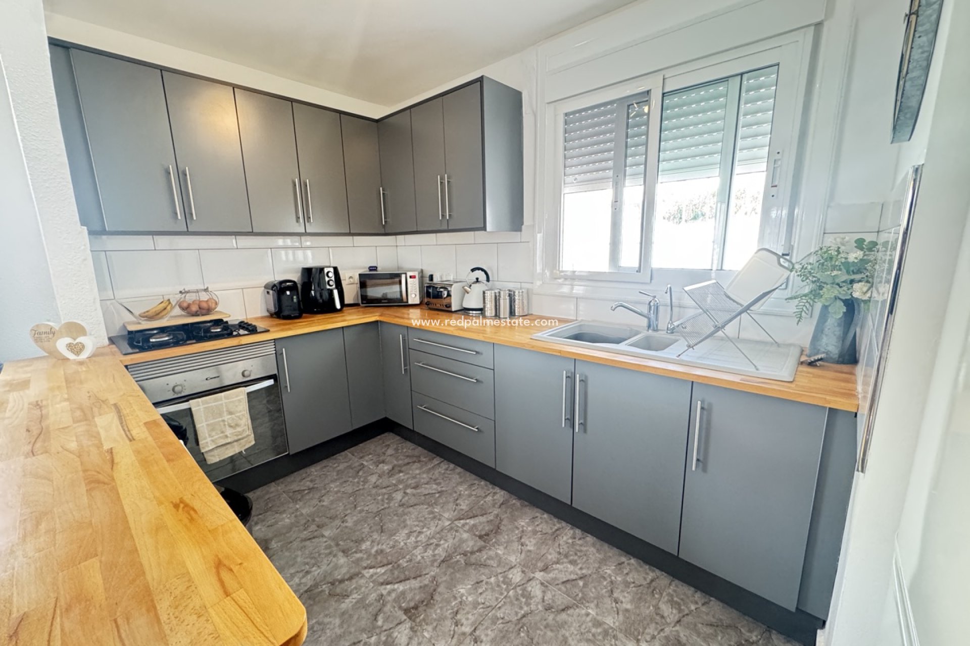Resale - Villa -
Eagles Nest