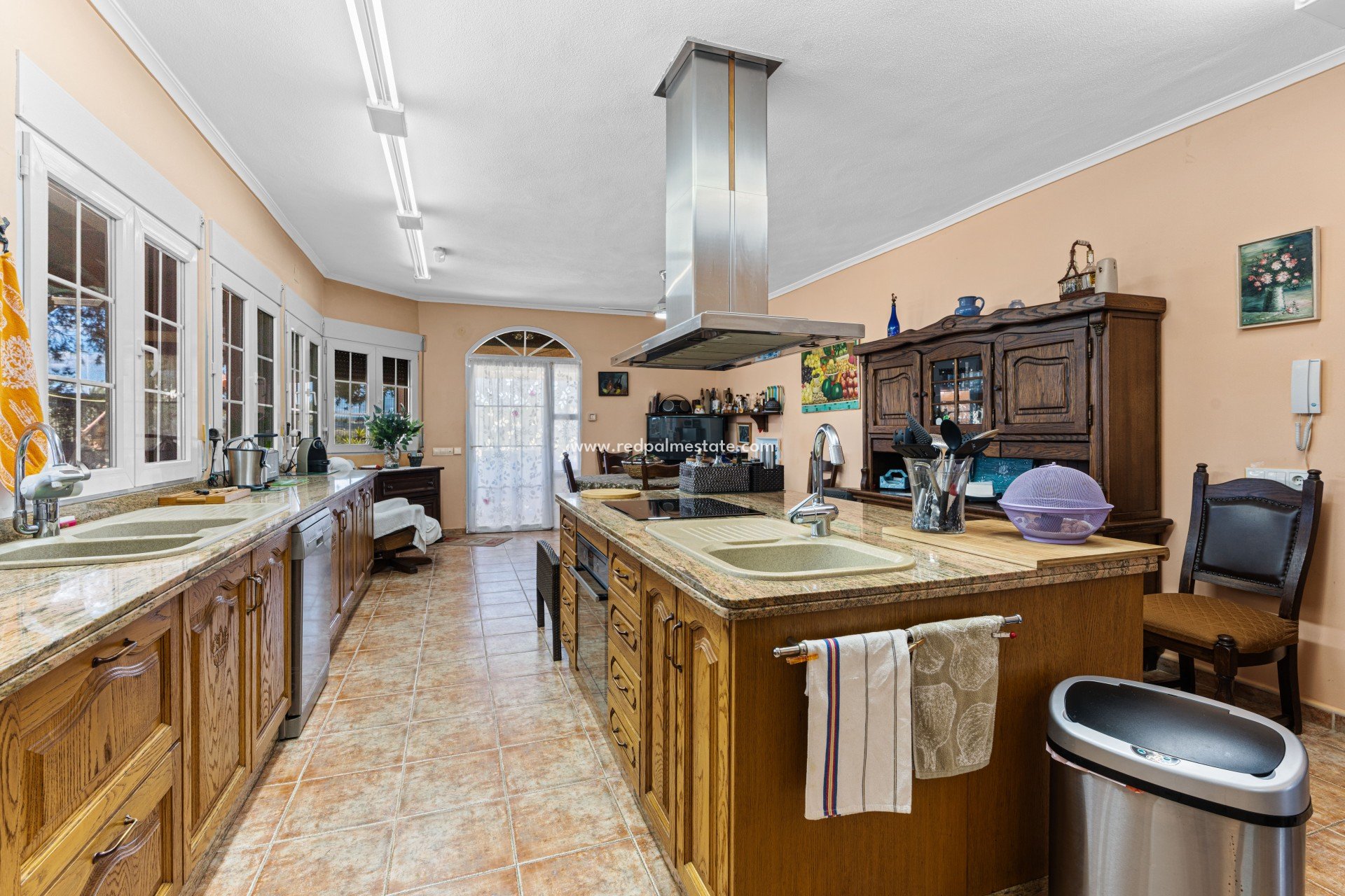 Resale - Villa -
El Altet - San Francisco de Asis