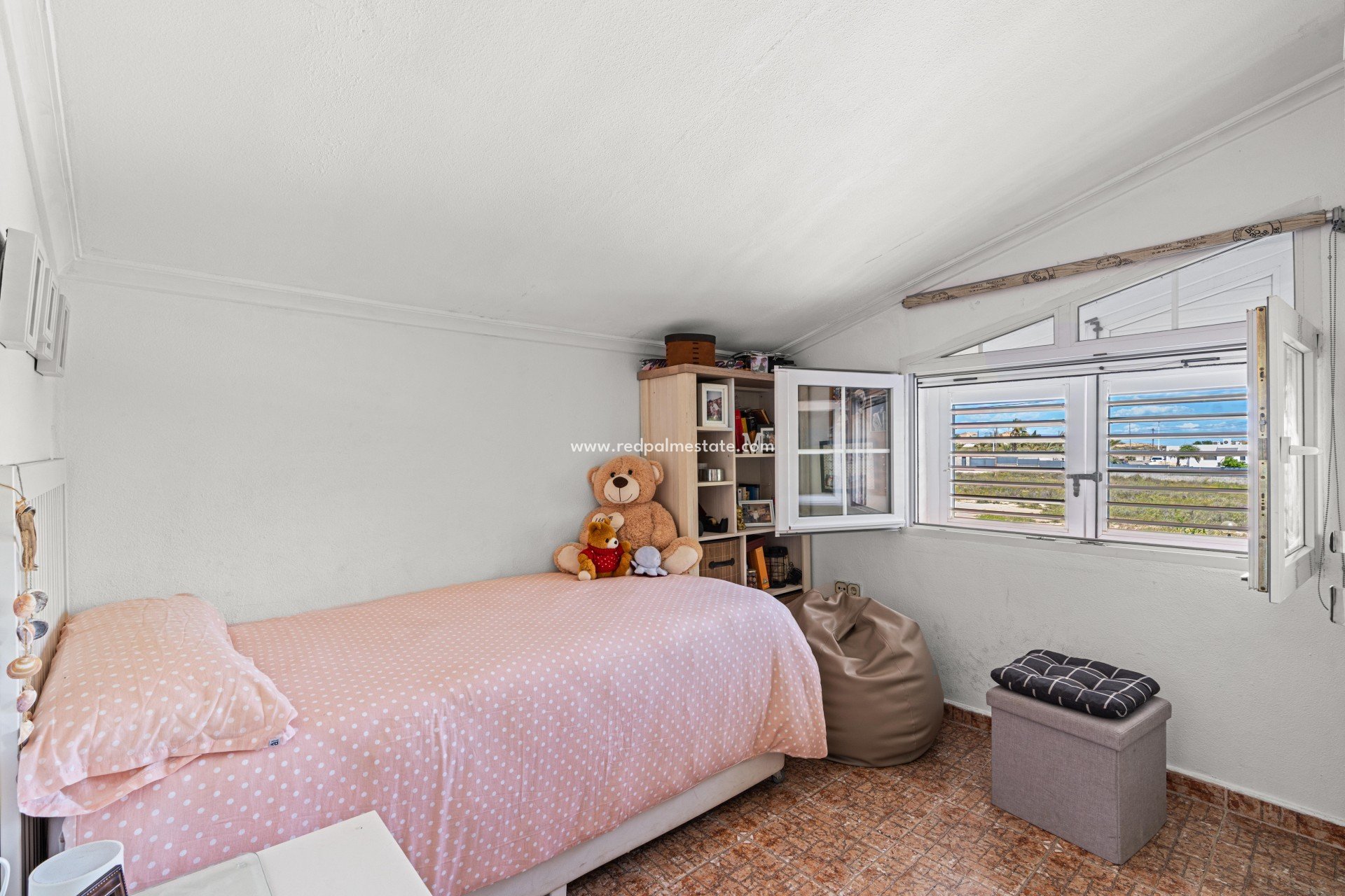 Resale - Villa -
El Altet - San Francisco de Asis