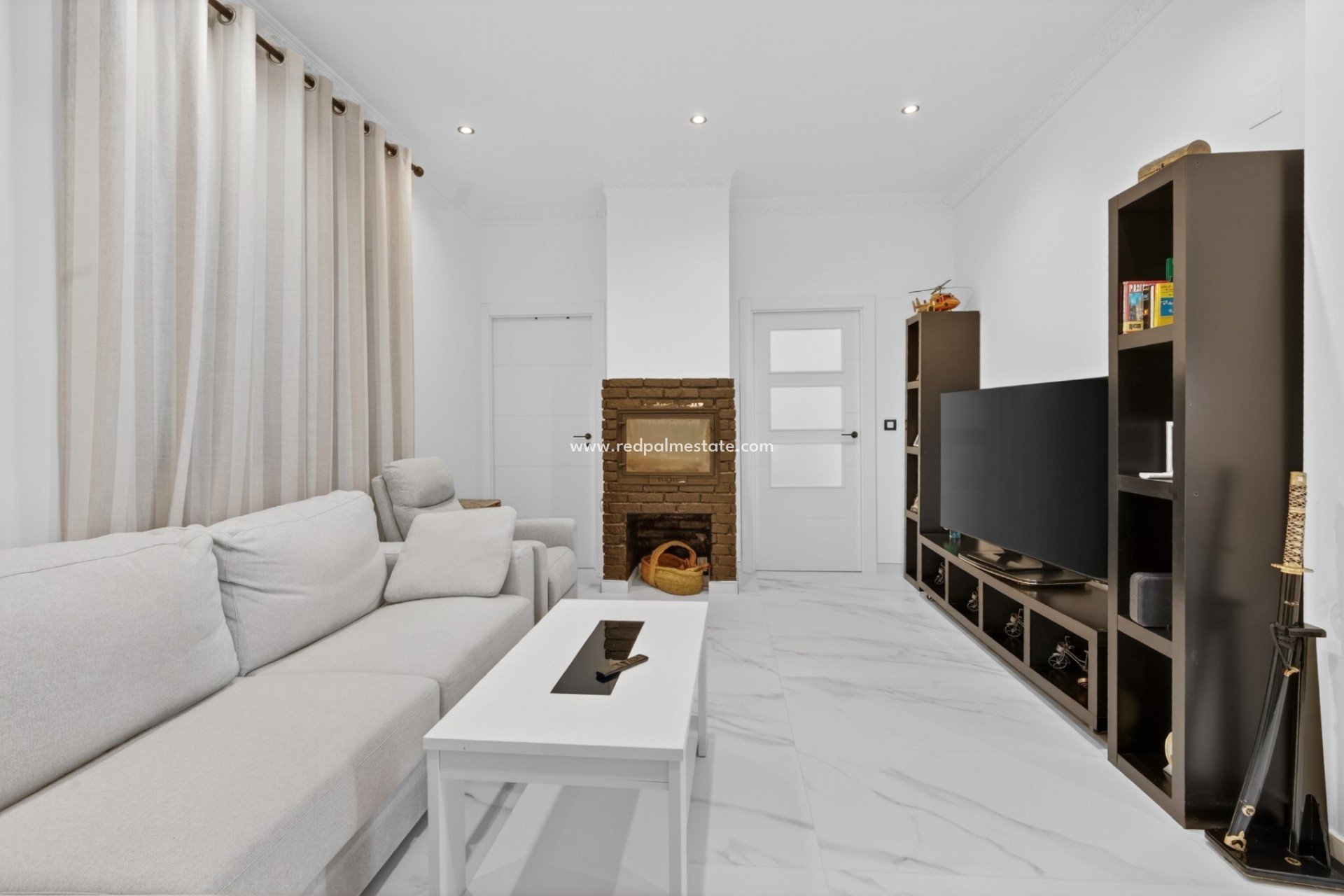 Resale - Villa -
El Altet - San Francisco de Asis