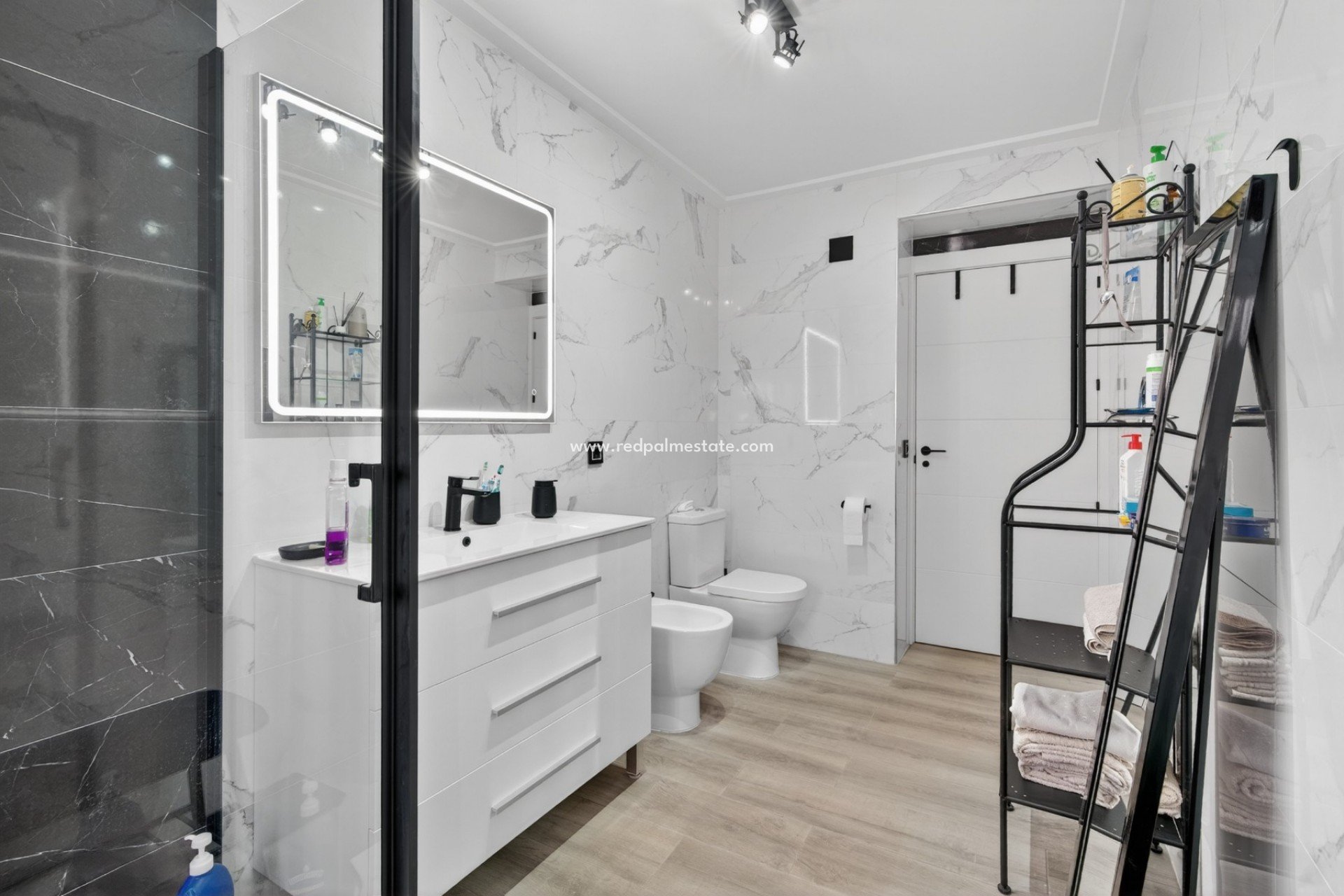 Resale - Villa -
El Altet - San Francisco de Asis